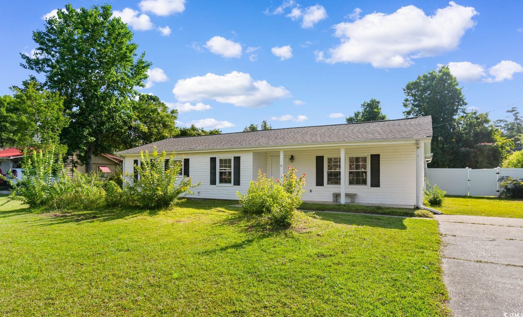 704 Bonnie Dr. Property Photo 1