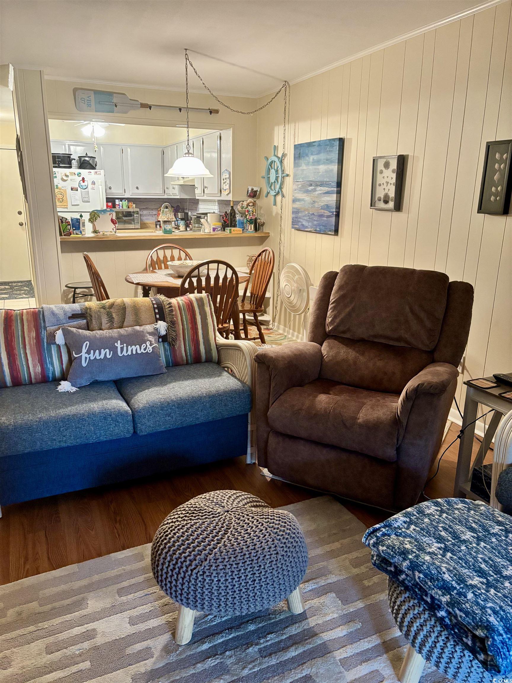 9501 Shore Dr. Property Photo 5