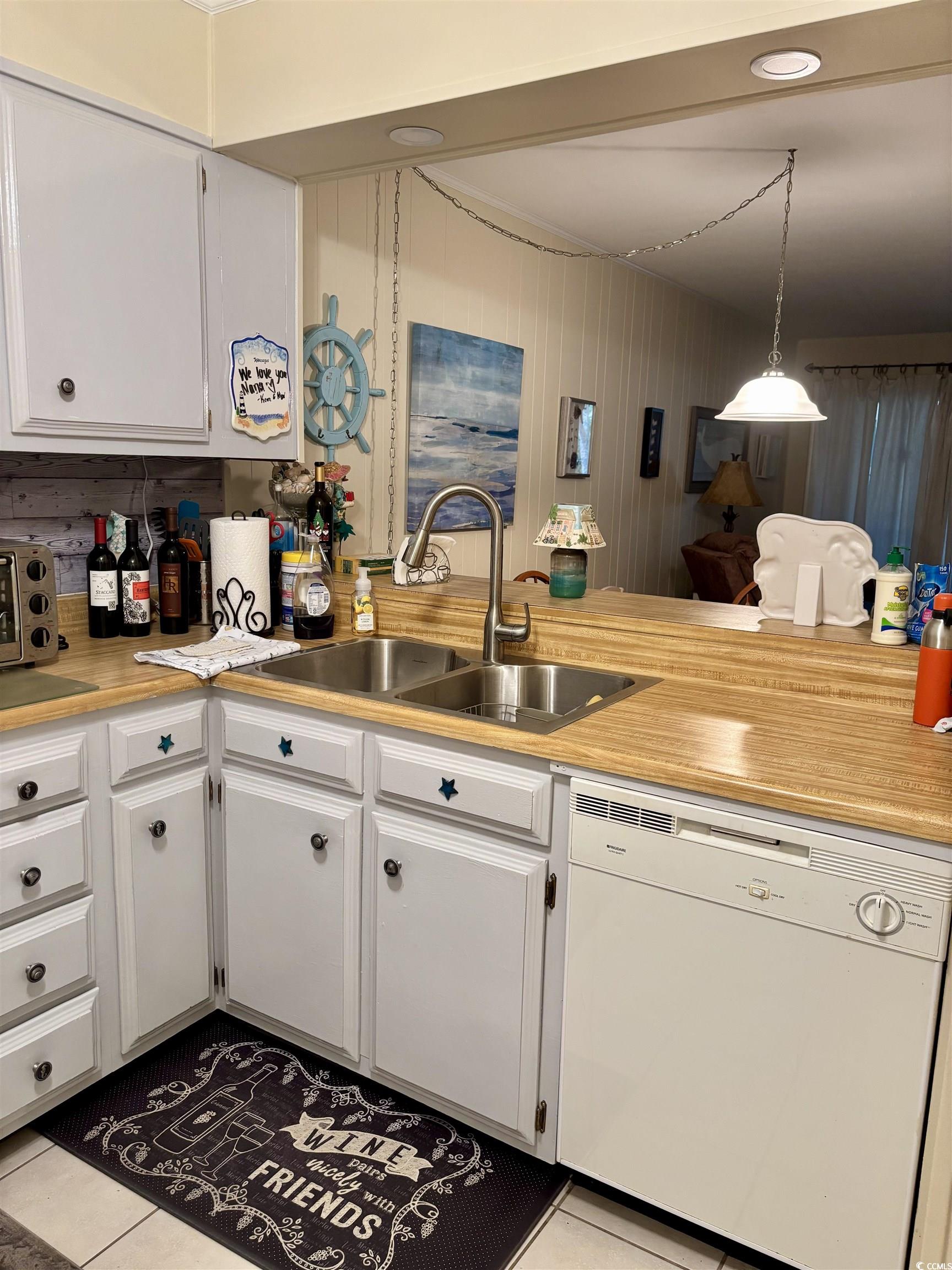 9501 Shore Dr. Property Photo 8