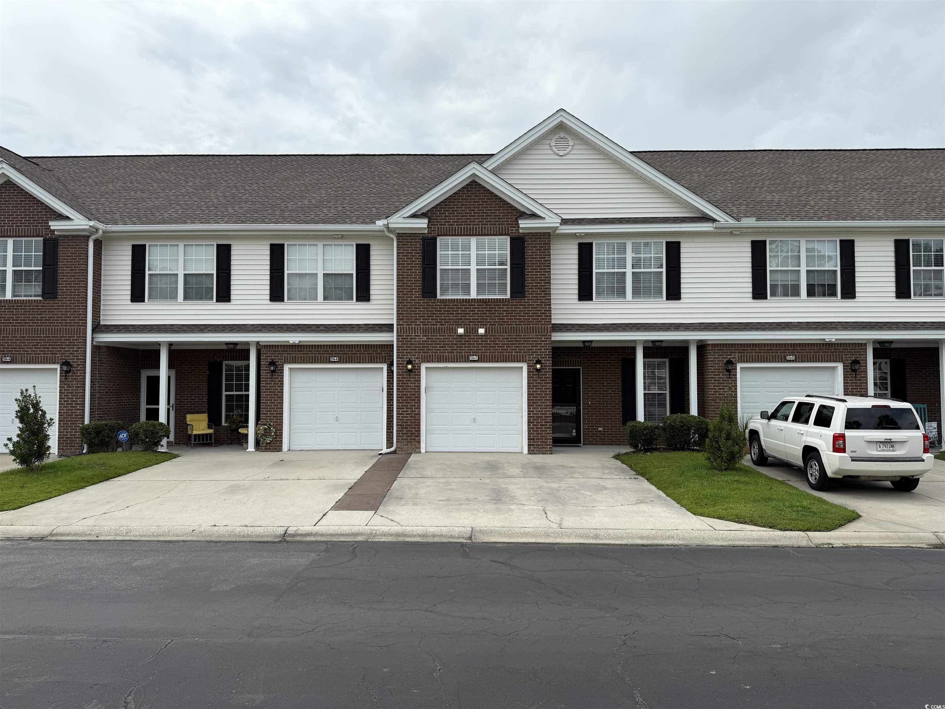 256 Connemara Dr. Property Photo 2