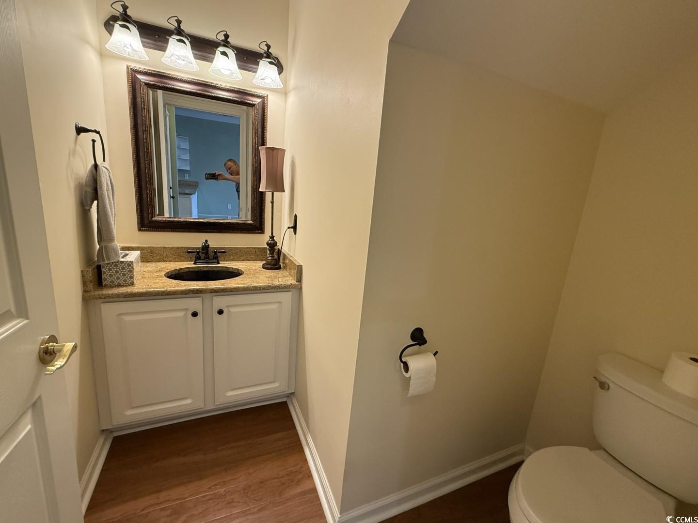 256 Connemara Dr. Property Photo 12