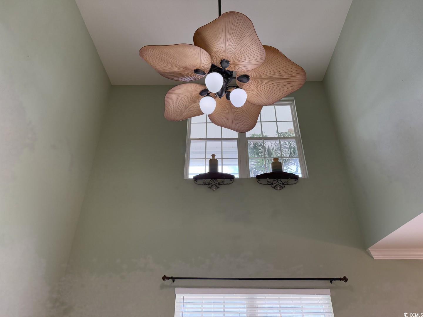 256 Connemara Dr. Property Photo 18