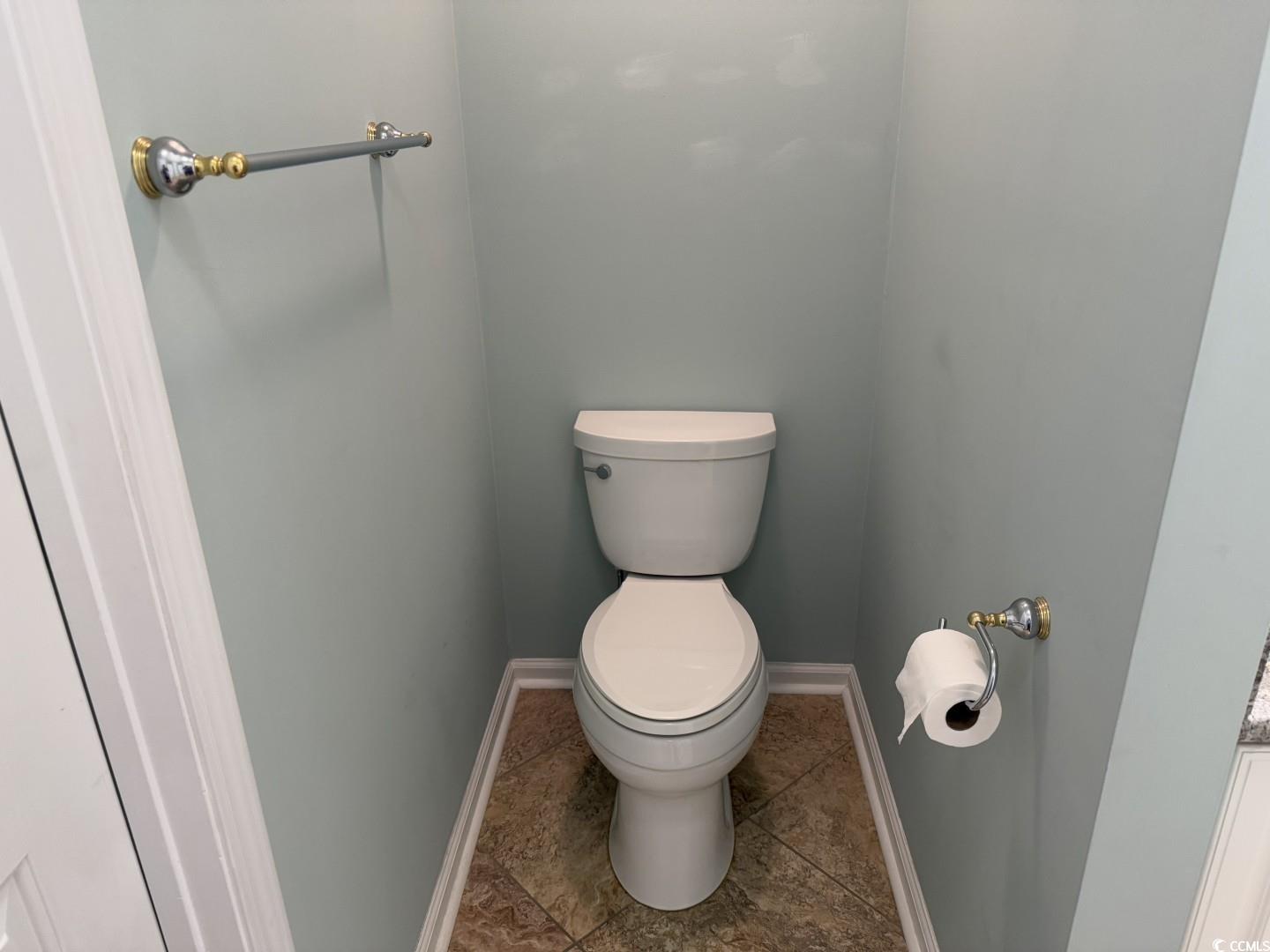 256 Connemara Dr. Property Photo 24