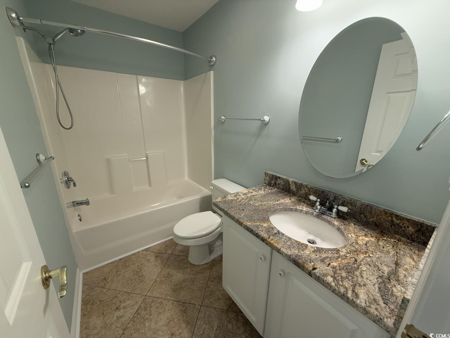 256 Connemara Dr. Property Photo 28