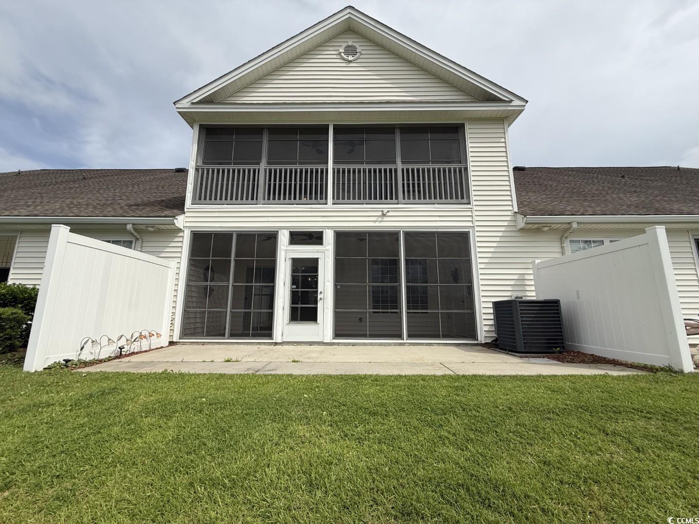 256 Connemara Dr. Property Photo 36