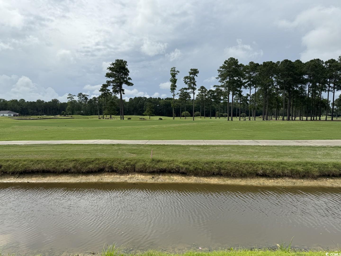 256 Connemara Dr. Property Photo 40