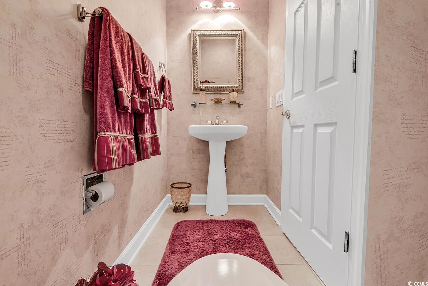 105 Willow Bay Dr. Property Photo 16