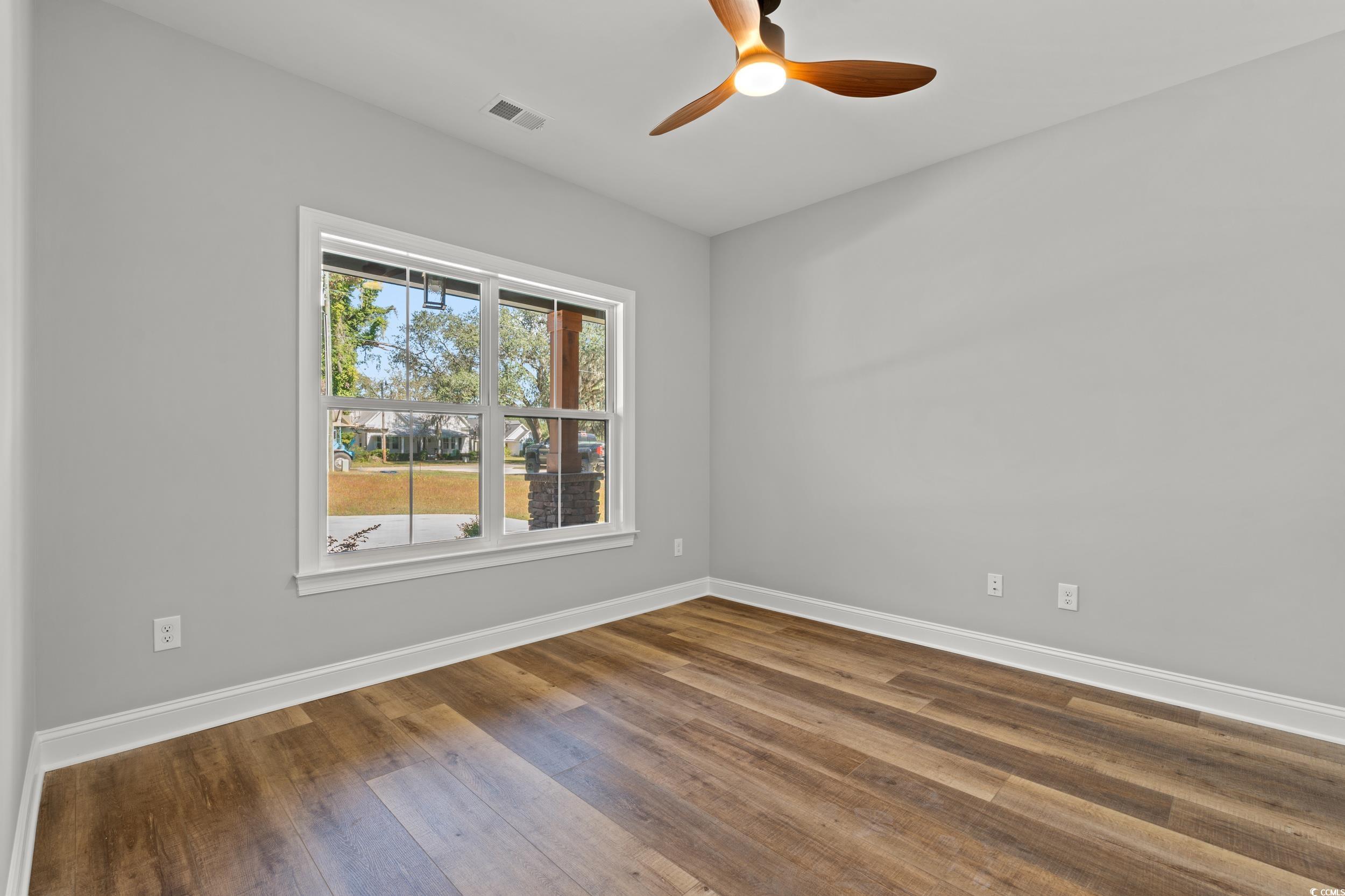 8016 Old Reaves Ferry Rd. Property Photo 19