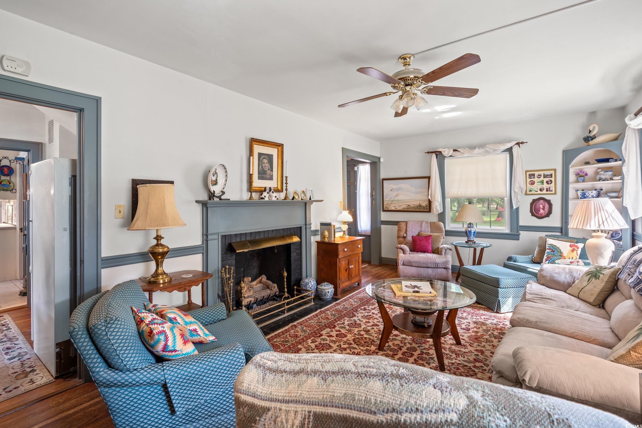 401 Harmon Park Blvd. Property Photo 3