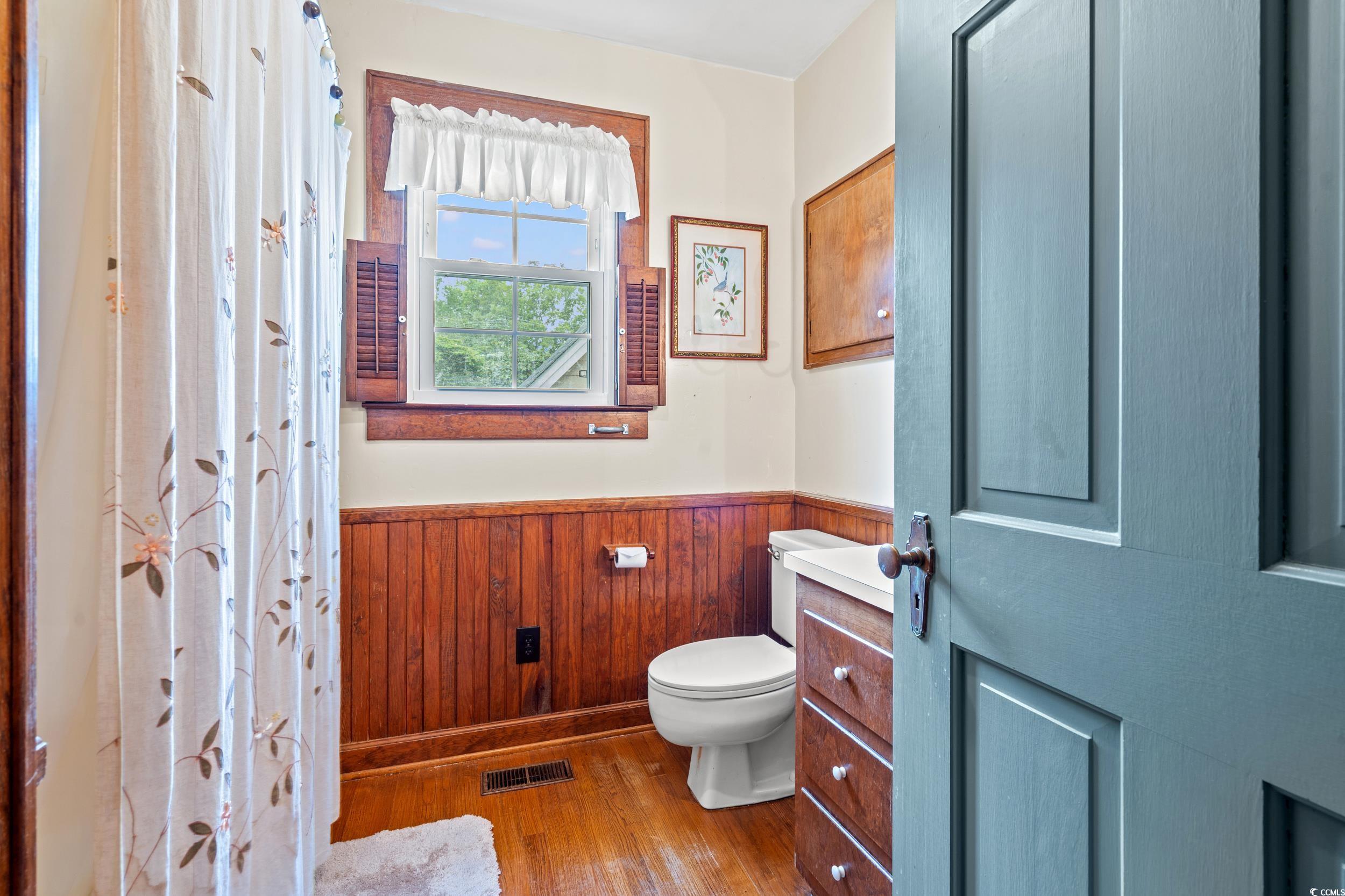 401 Harmon Park Blvd. Property Photo 15