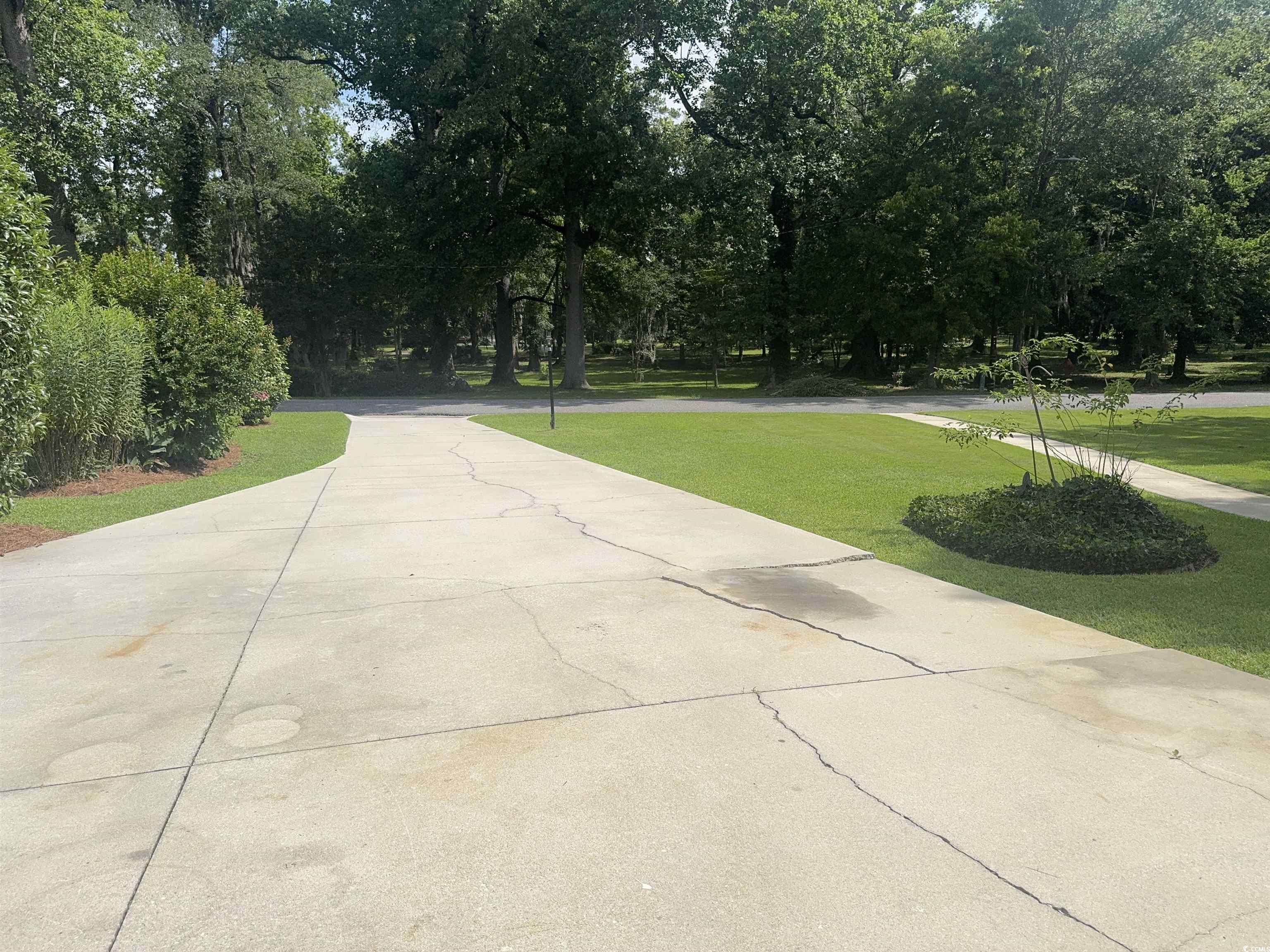 401 Harmon Park Blvd. Property Photo 34