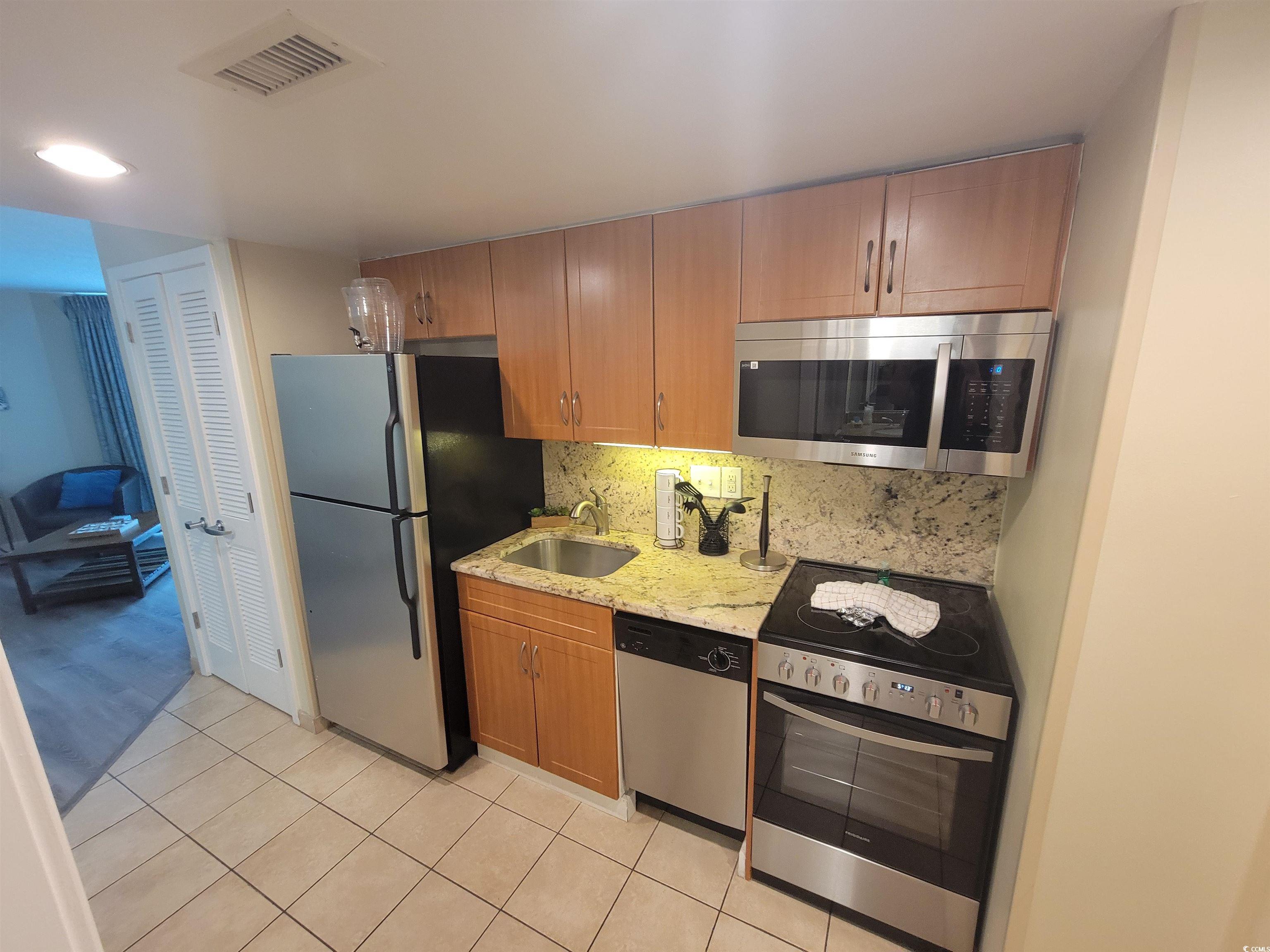 201 S Ocean Blvd. Property Photo 9