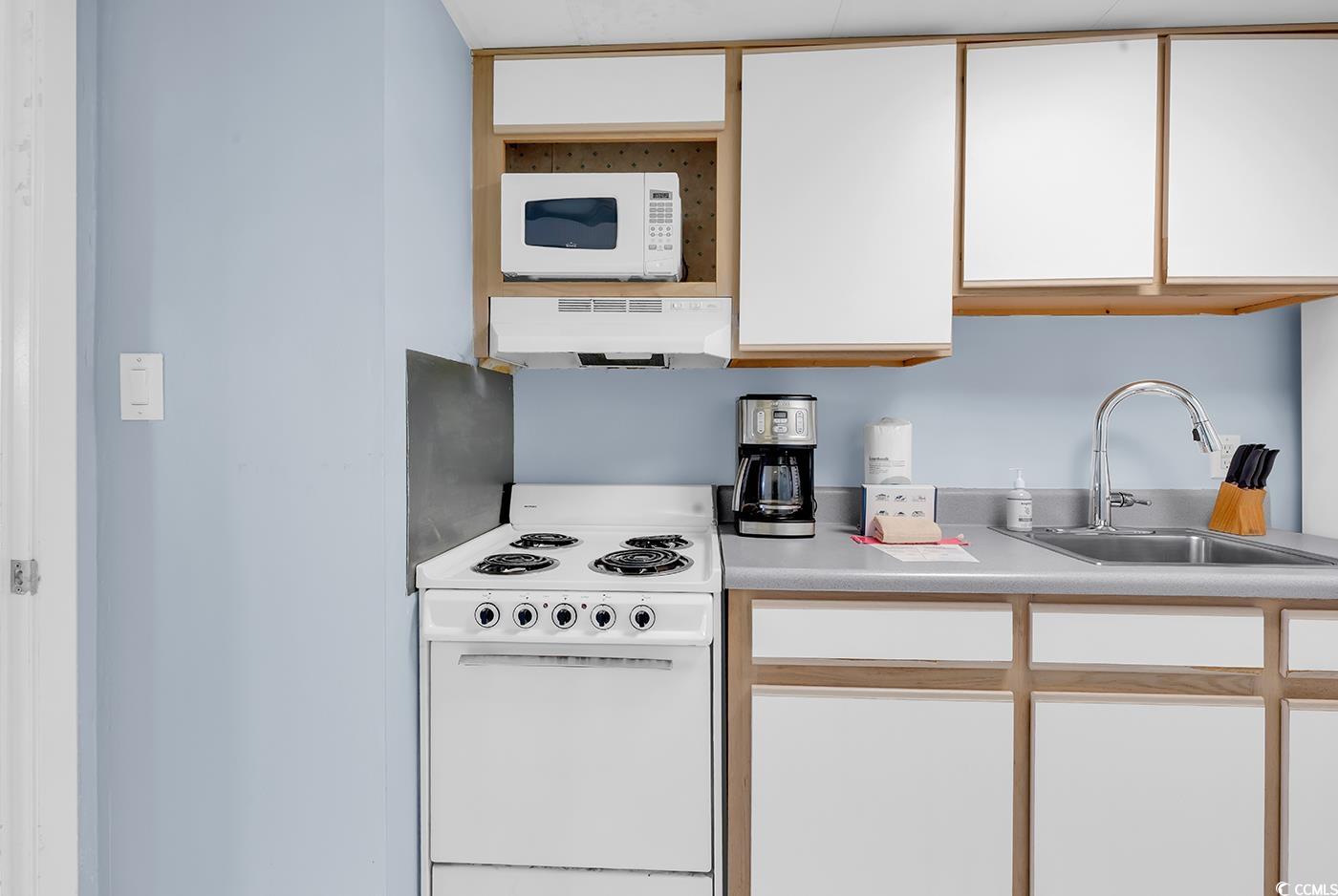 2300 N Ocean Blvd. Property Photo 10