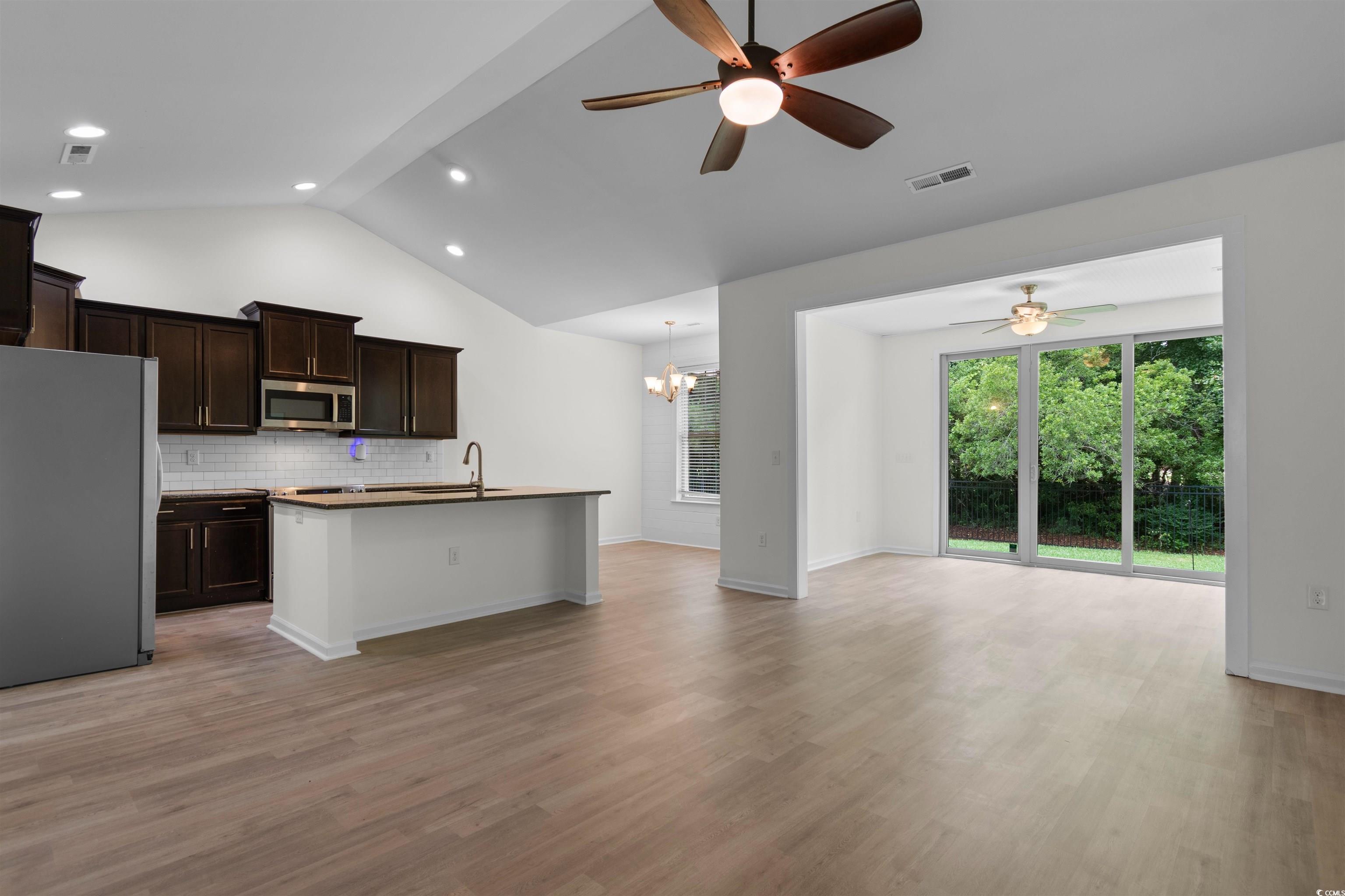 124 Shady Arbor Loop Property Photo 14