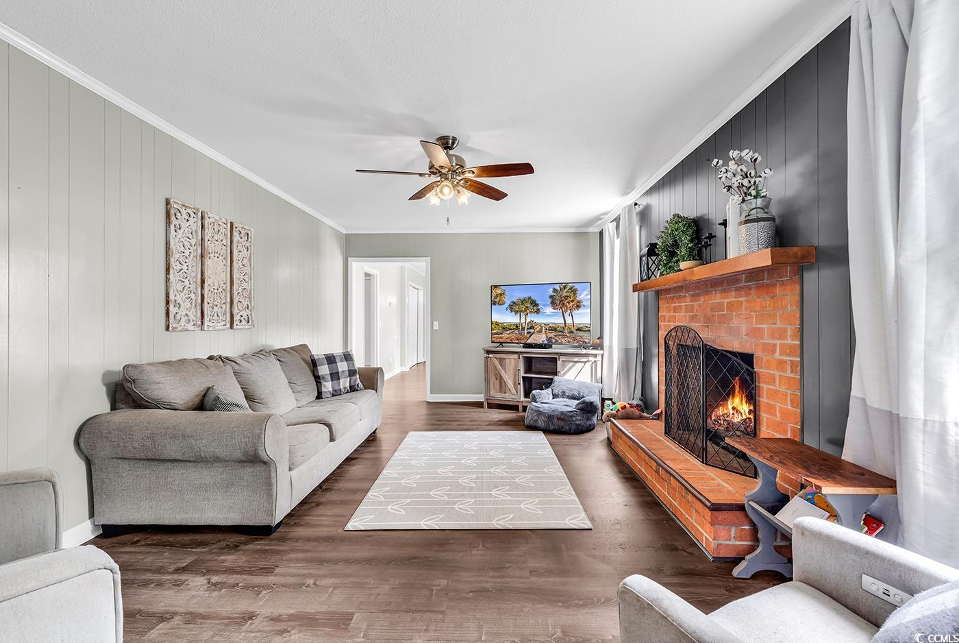 108 Wyandot St Property Photo 3