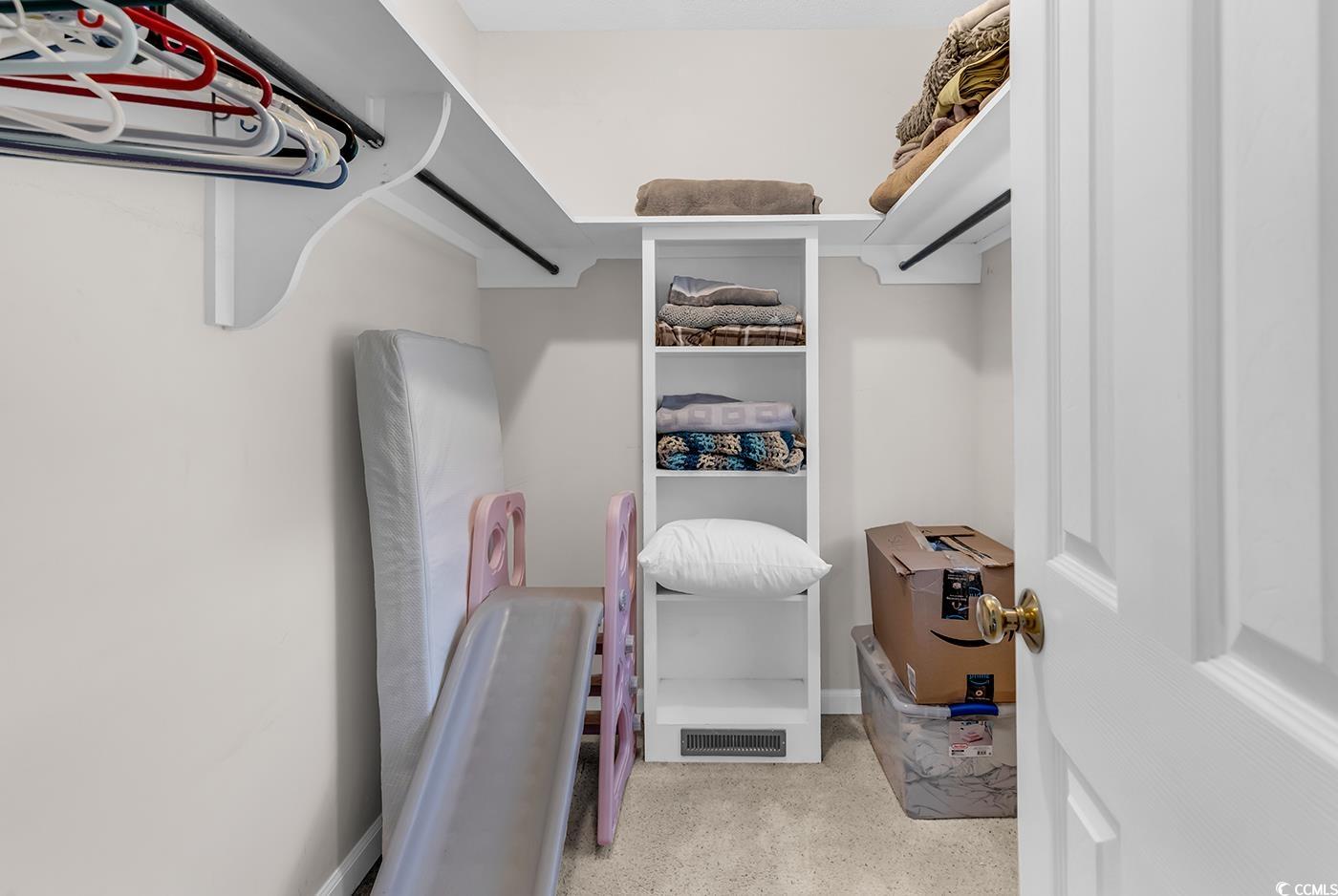 108 Wyandot St Property Photo 20