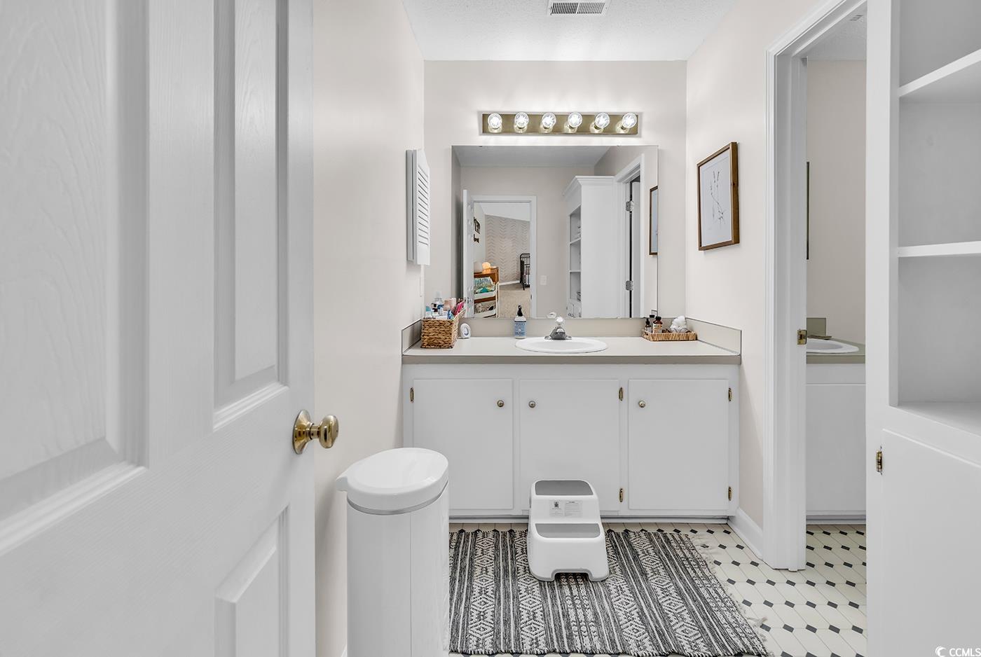 108 Wyandot St Property Photo 25