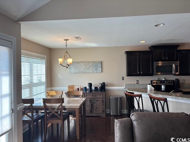 429 Oakham Dr. Property Photo 6