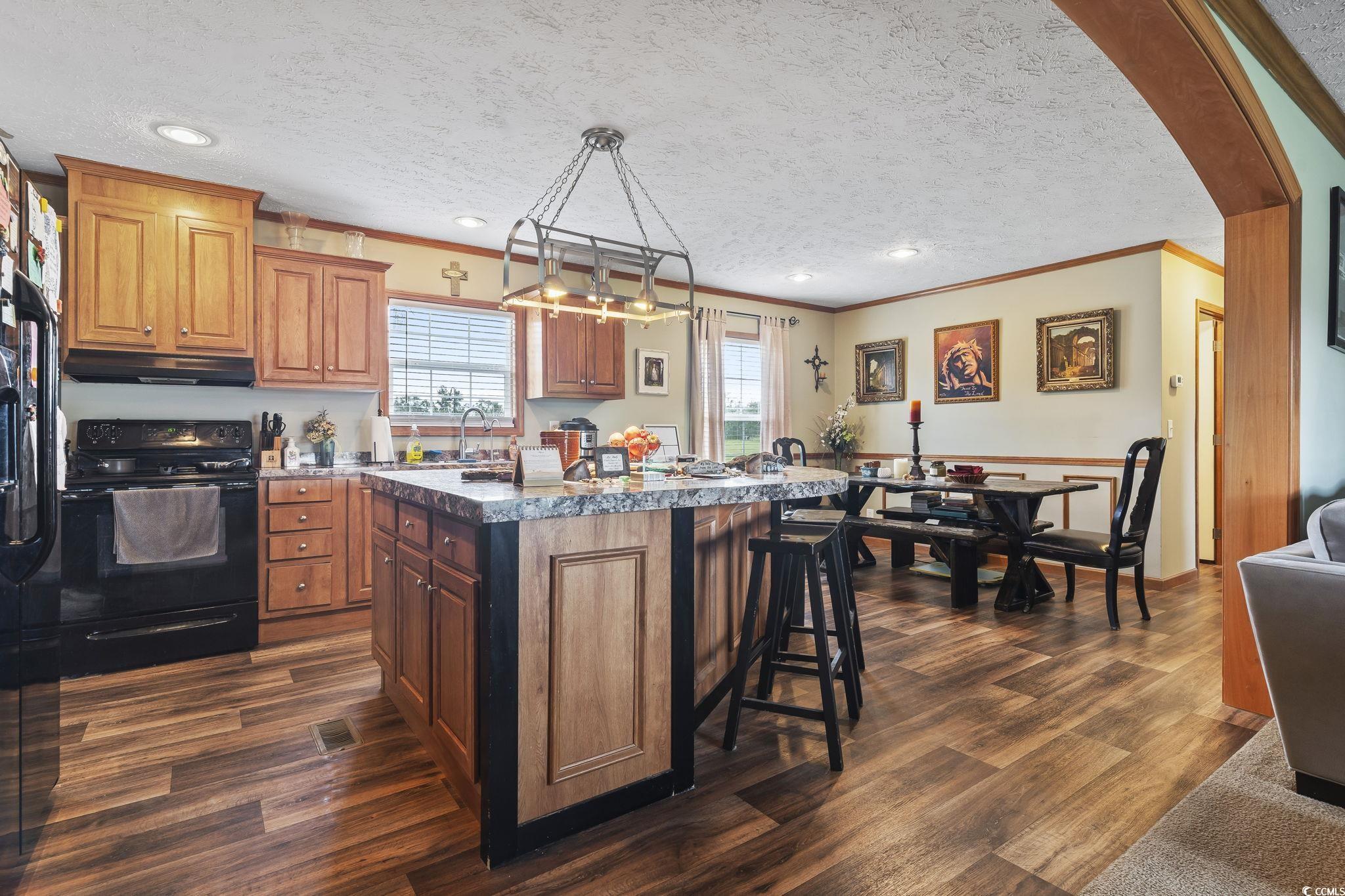 6608 Black Creek Rd. Property Photo 12