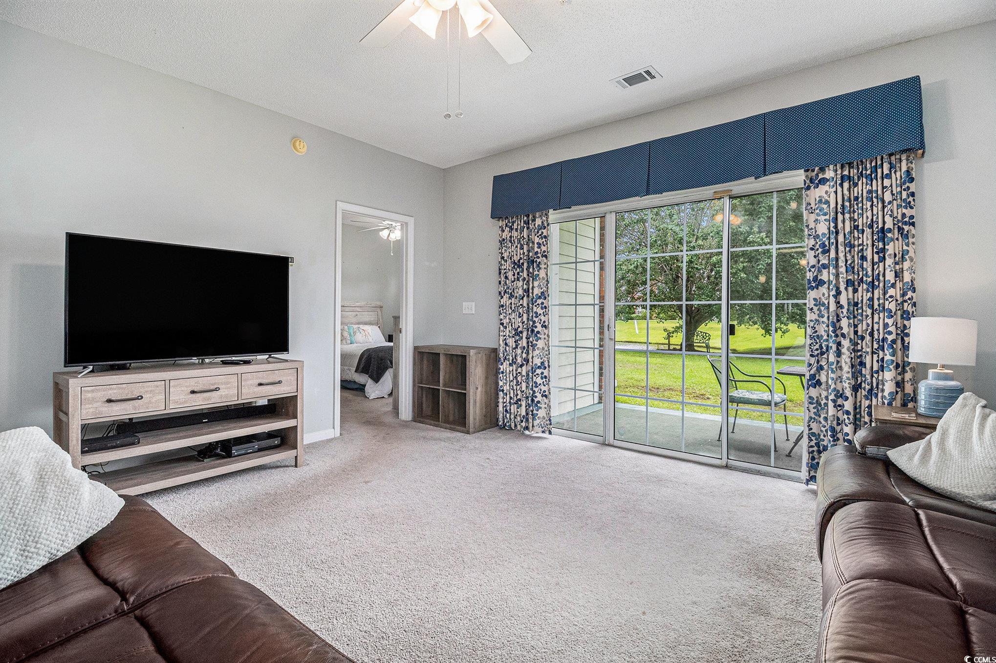 3951 Gladiola Ct. Property Photo 3