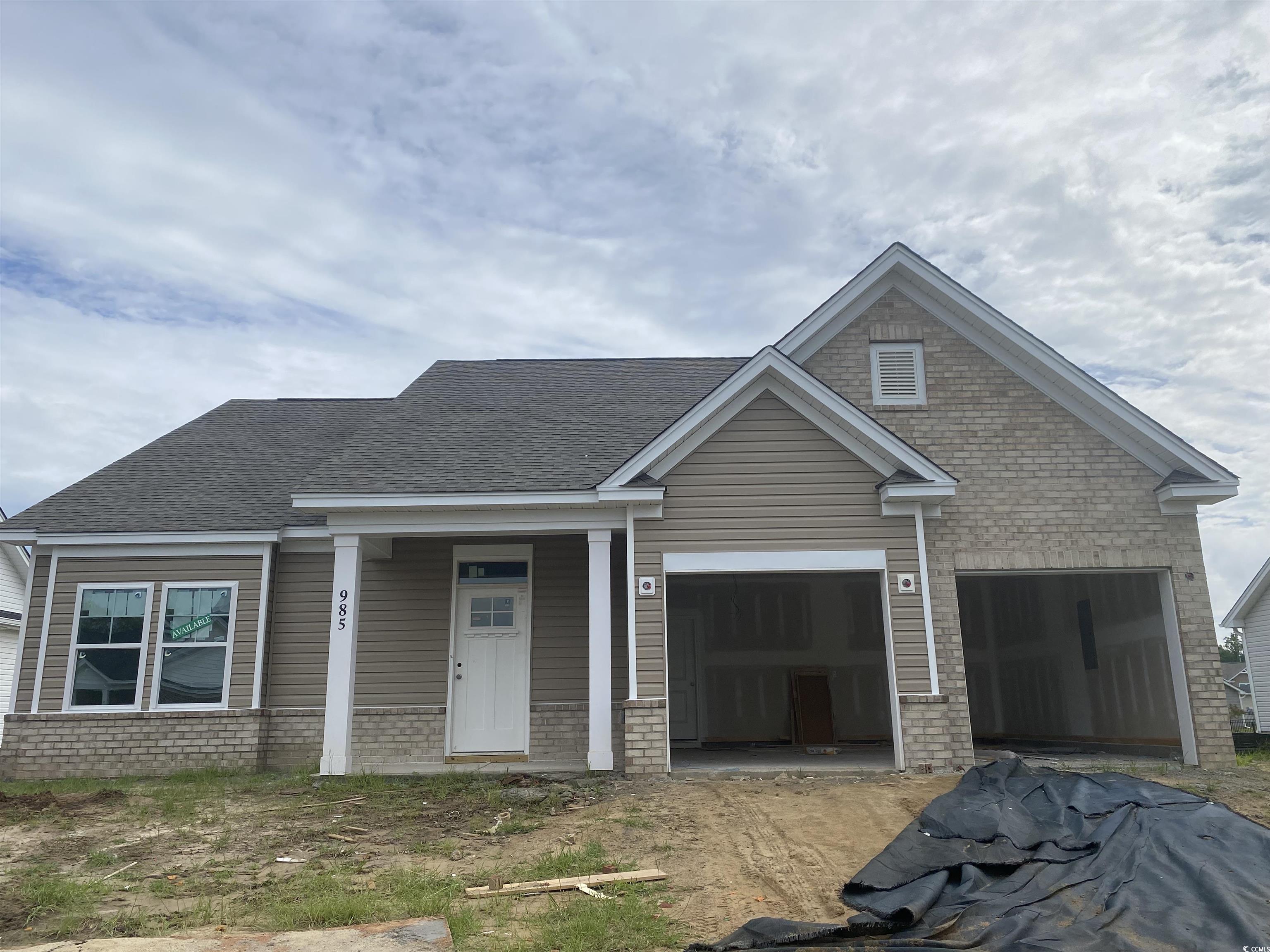 985 Oak Hollow St. Property Photo 1