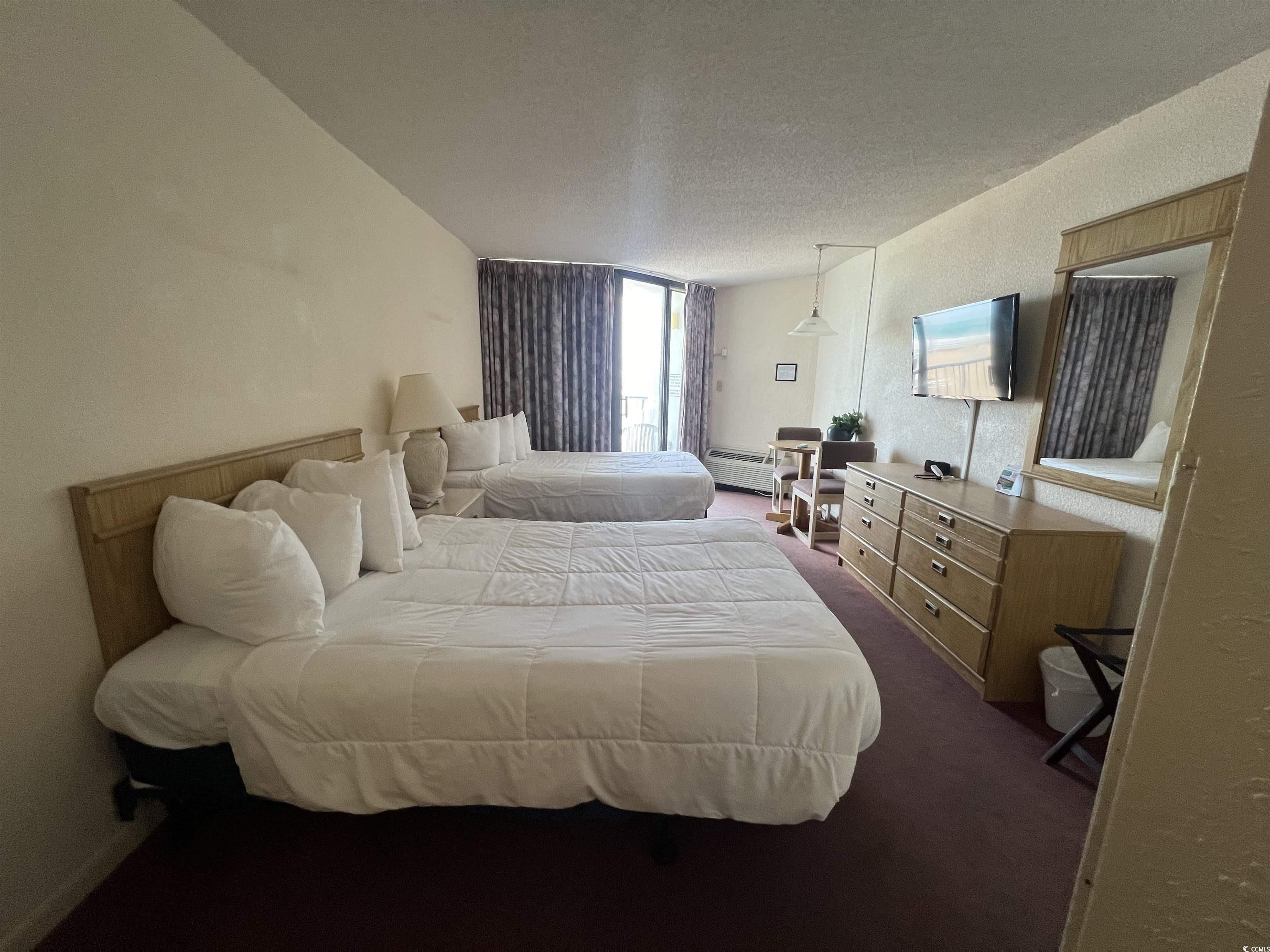 9550 Shore Dr. Property Photo 8