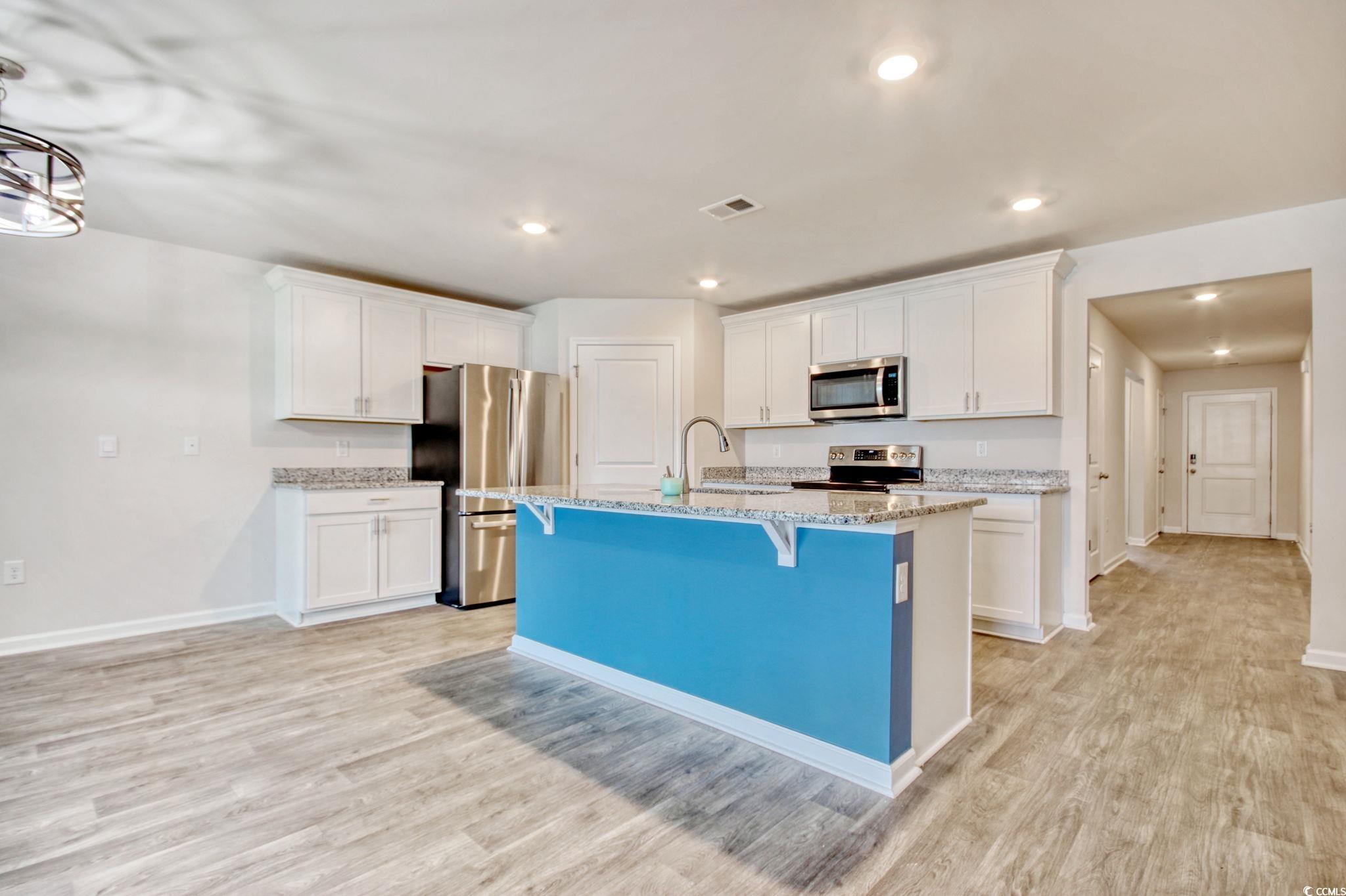 211 Seasons Trace Loop Property Photo 6