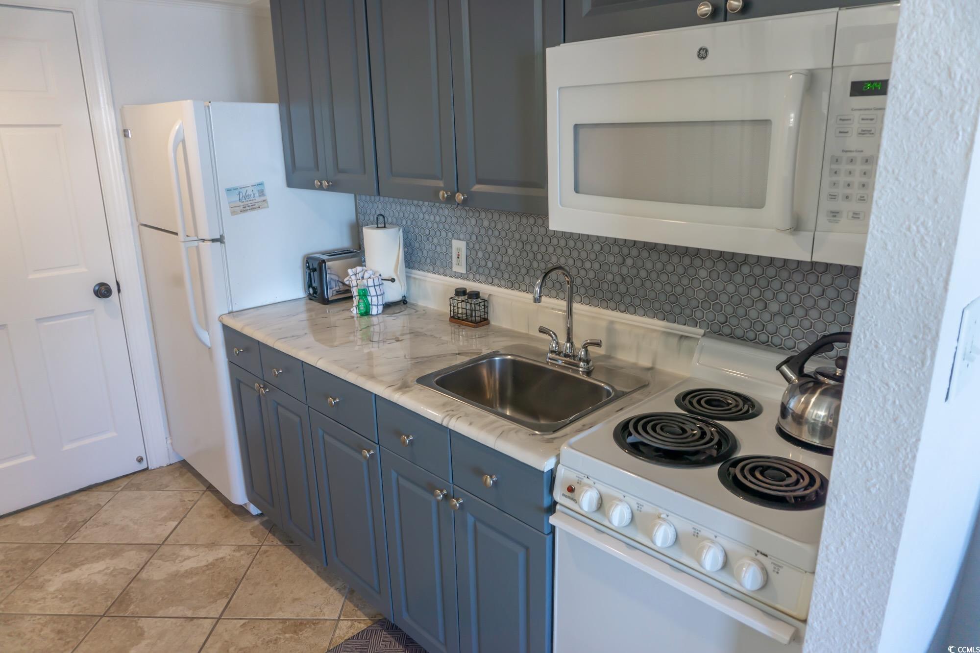 2001 S Ocean Blvd. S Property Photo 11