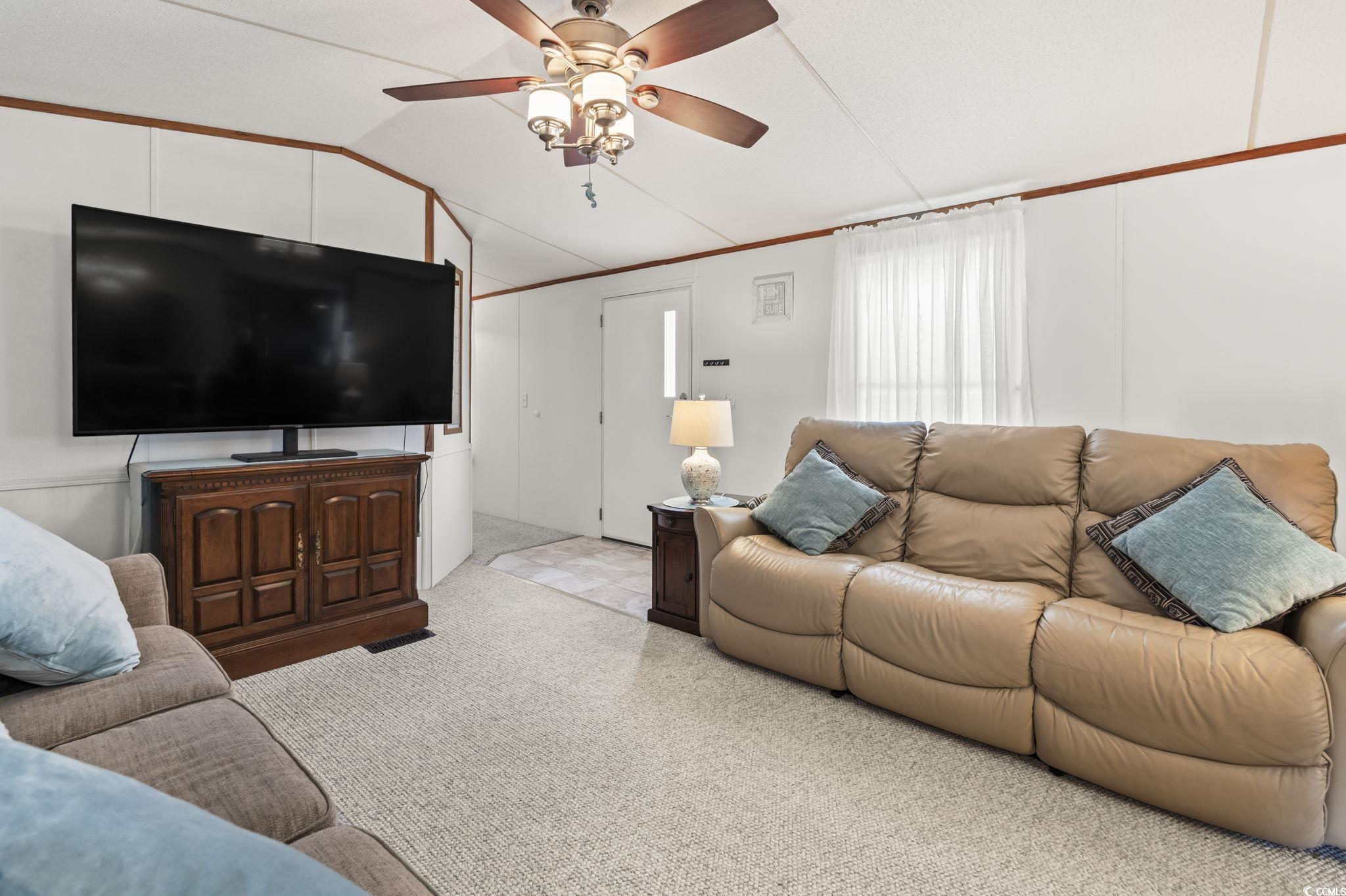 916 Periwinkle Pl. Property Photo 5
