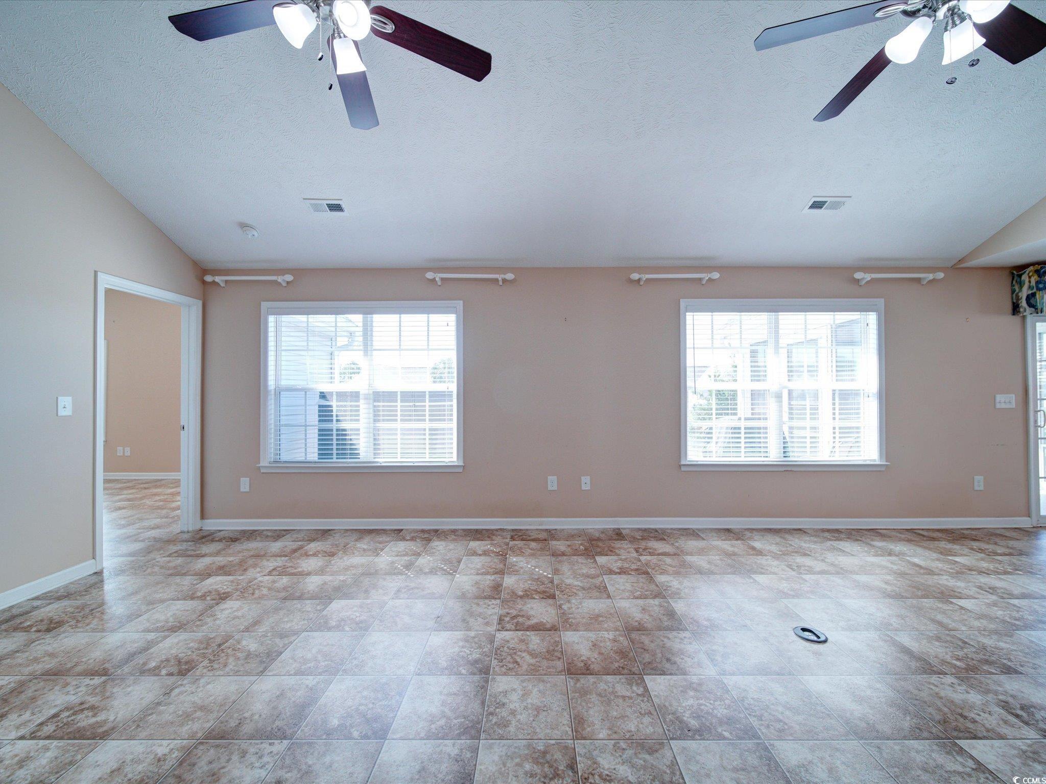 708 Shenanigan Loop Property Photo 14