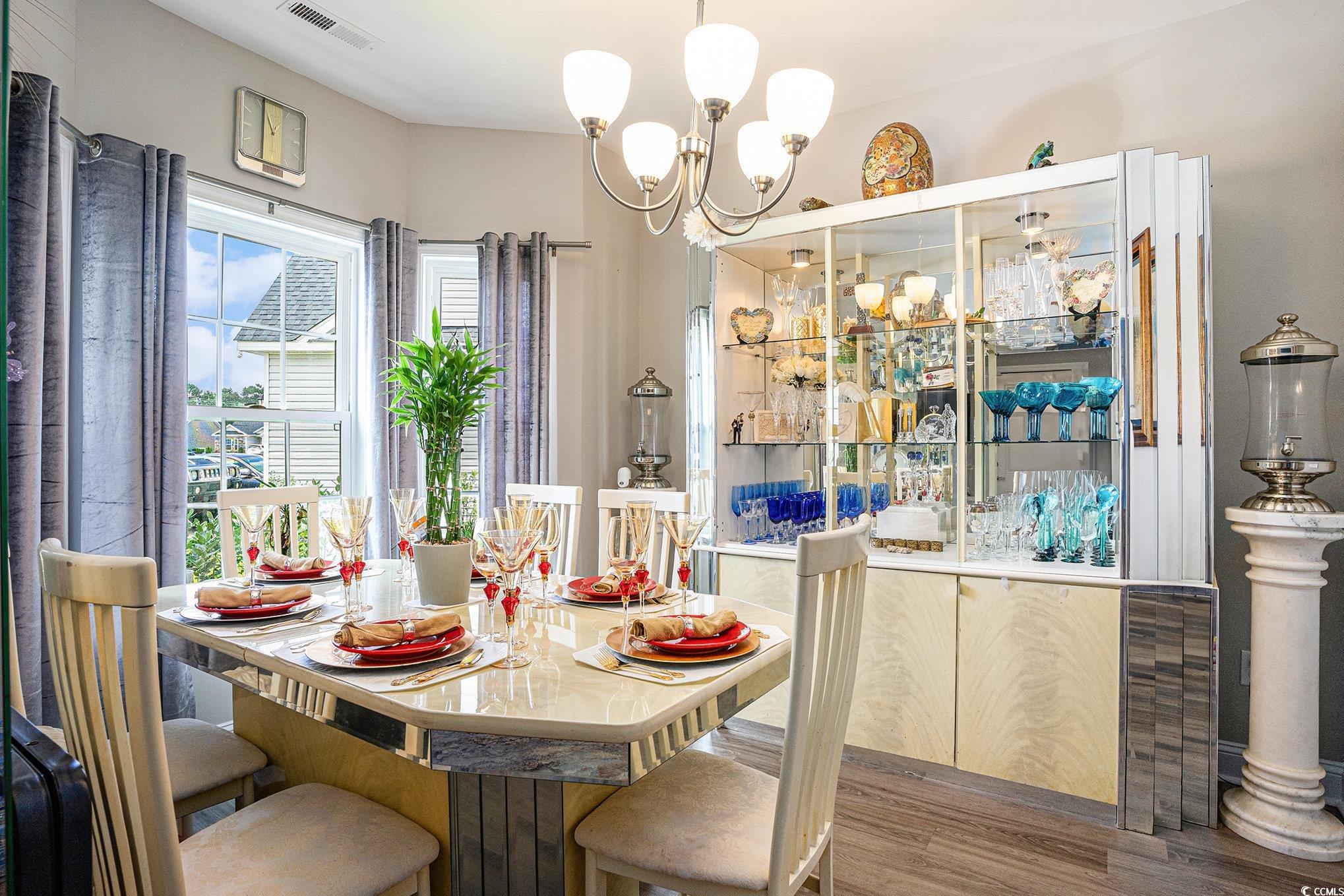 724 Hobonny Loop Property Photo 6