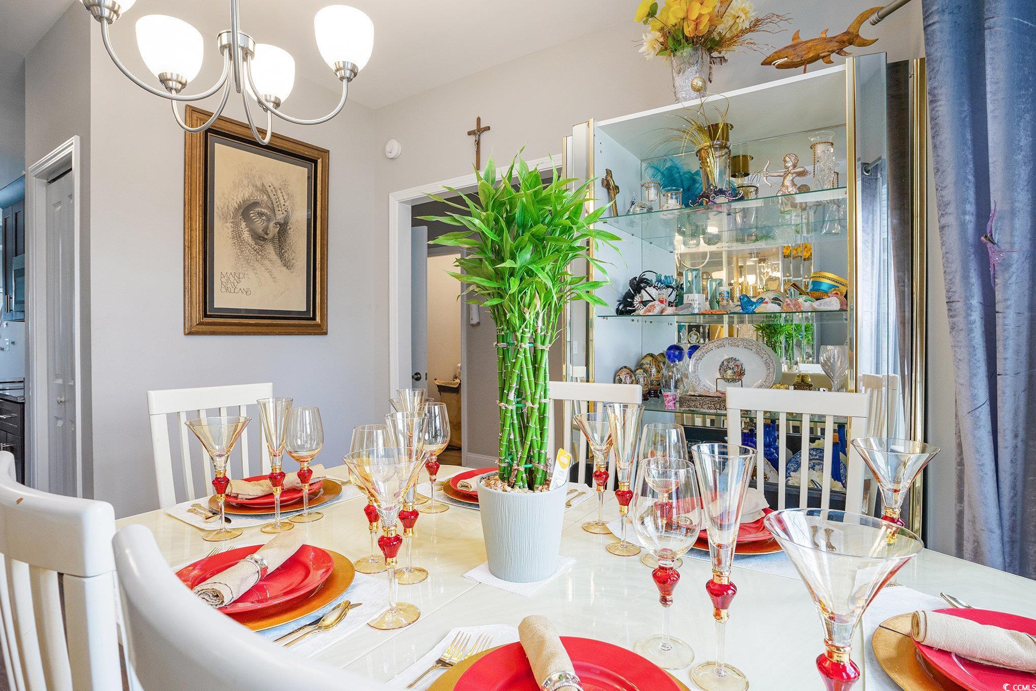 724 Hobonny Loop Property Photo 7