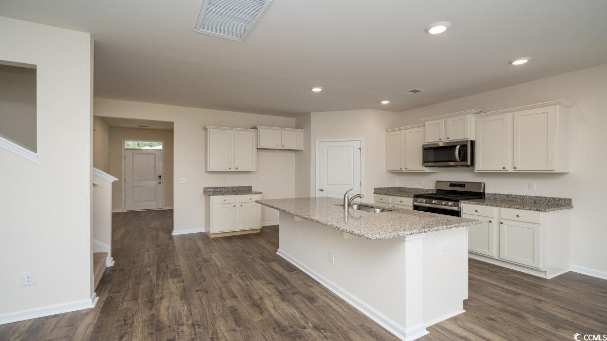 3557 Ashridge Way Property Photo 8