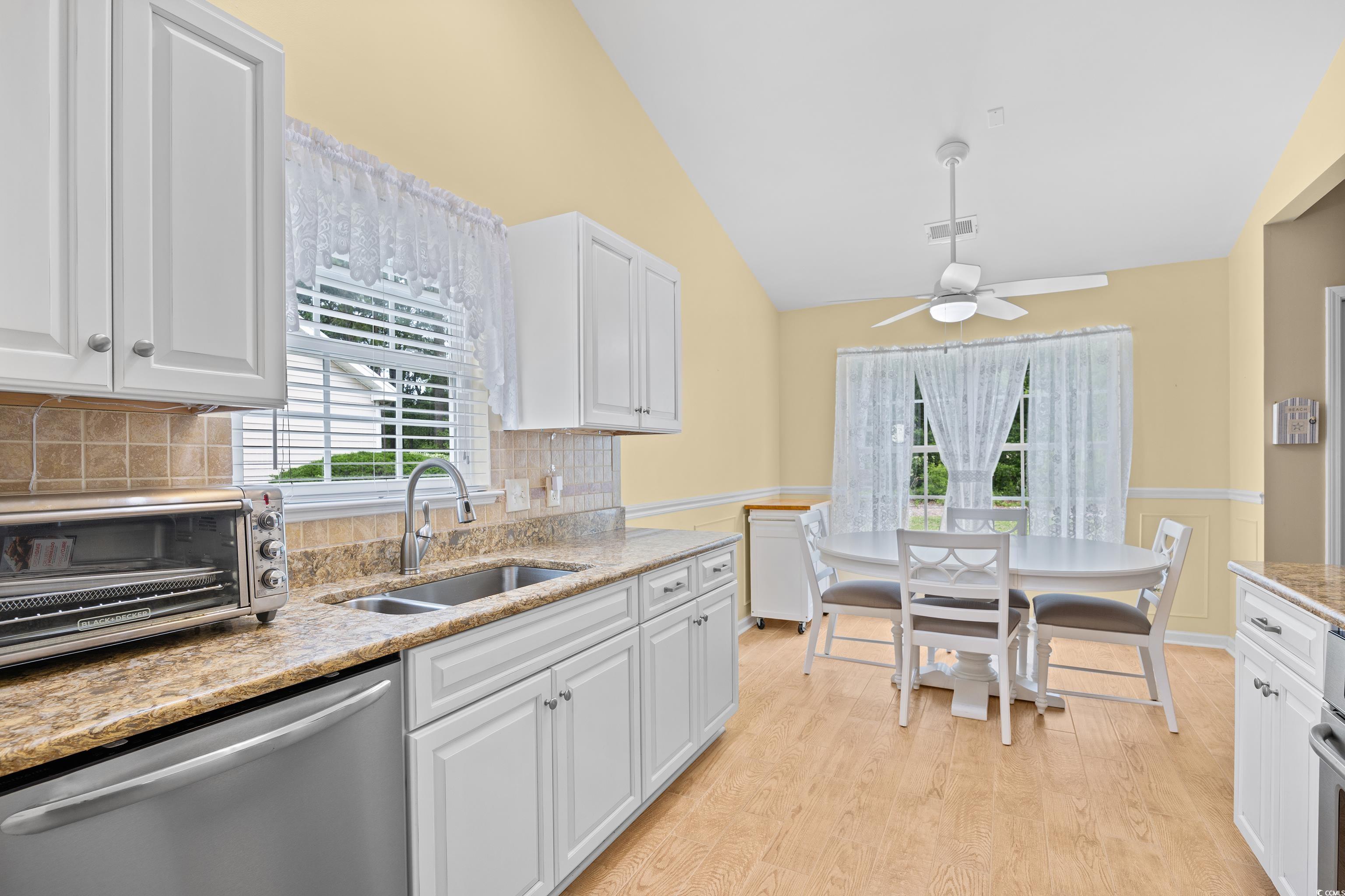 4554 Fringetree Dr. Property Photo 12