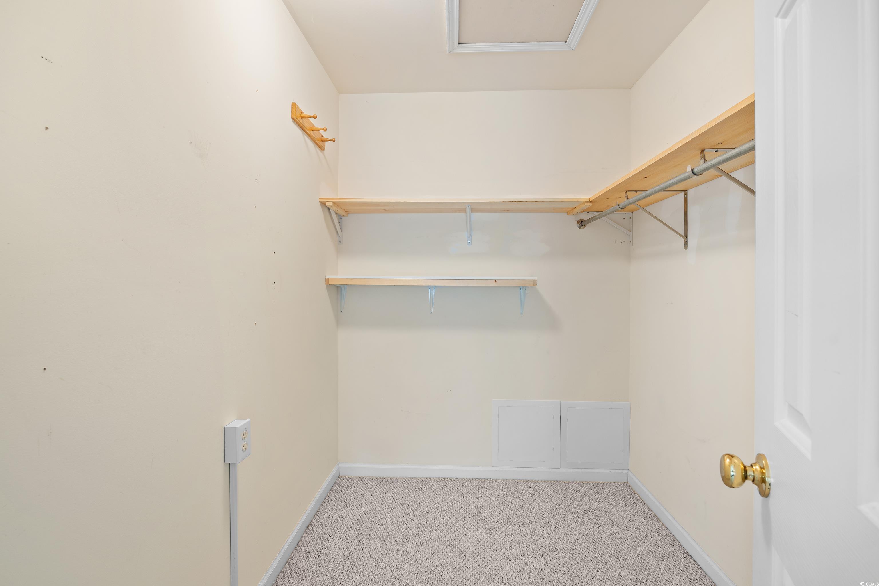 4554 Fringetree Dr. Property Photo 22
