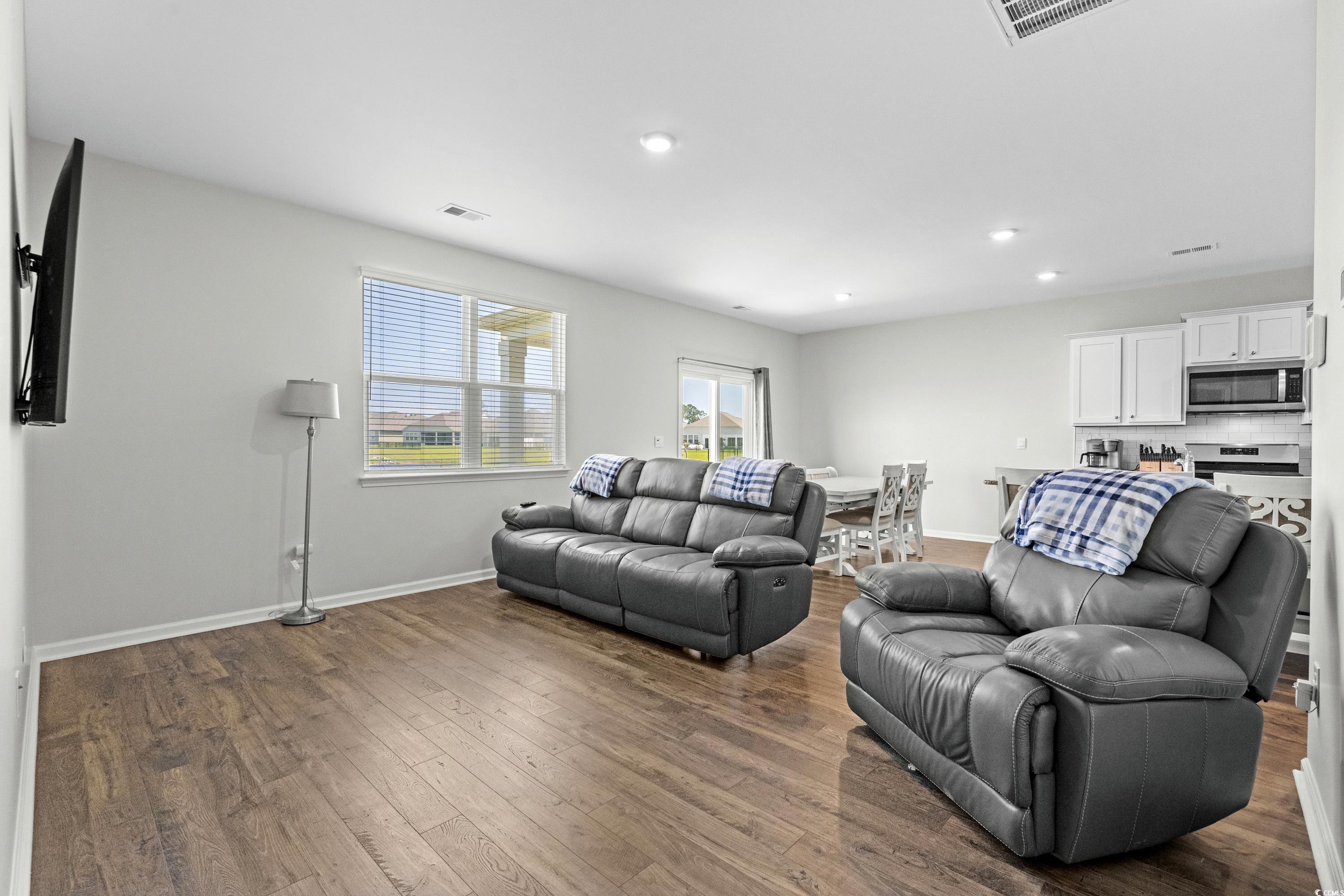 2106 Ainsley Dr. Property Photo 15