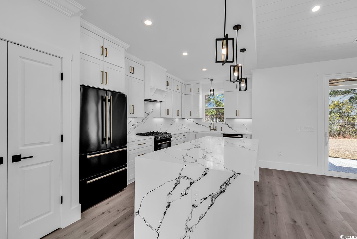 729 Jade Dr. Property Photo 19