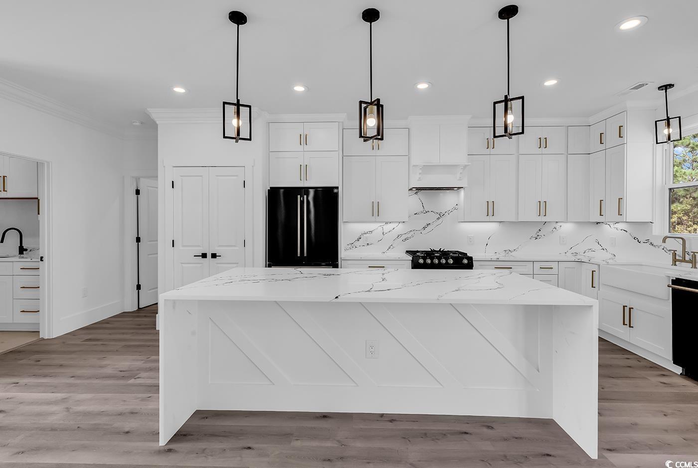 729 Jade Dr. Property Photo 20