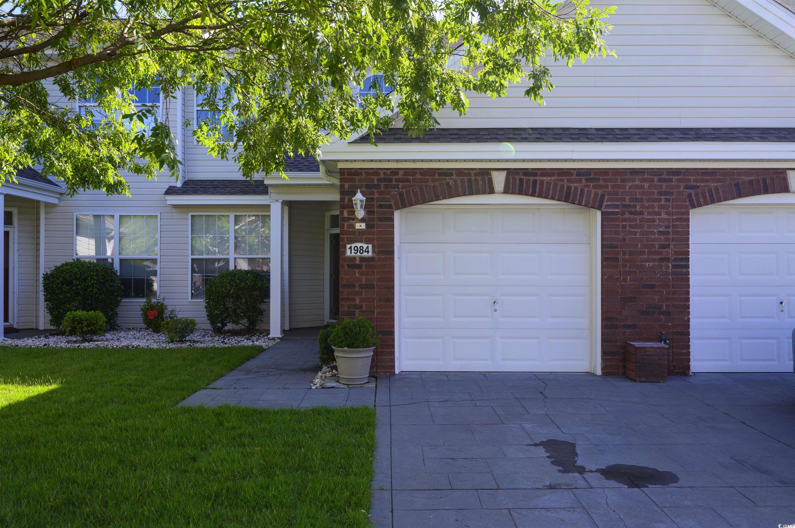 1984 Green Fern Ln. Property Photo 1