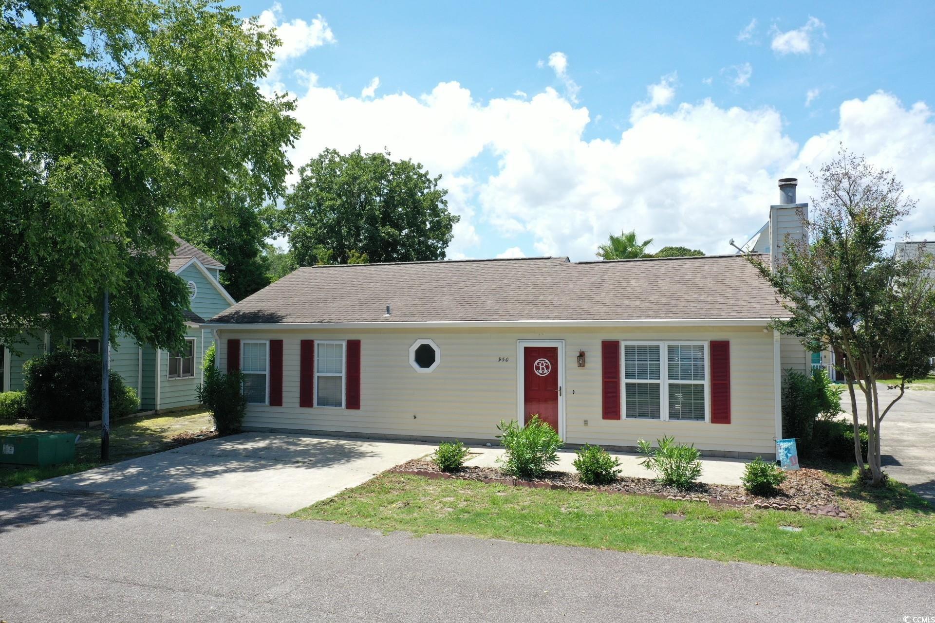 950 Tiffany Ln. Property Photo 1