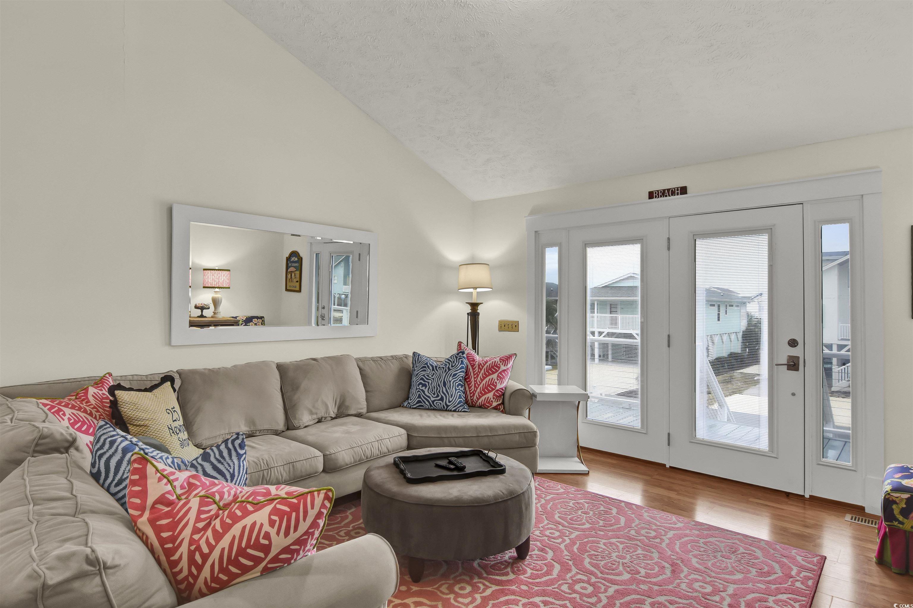 25 Newport St. Property Photo 6