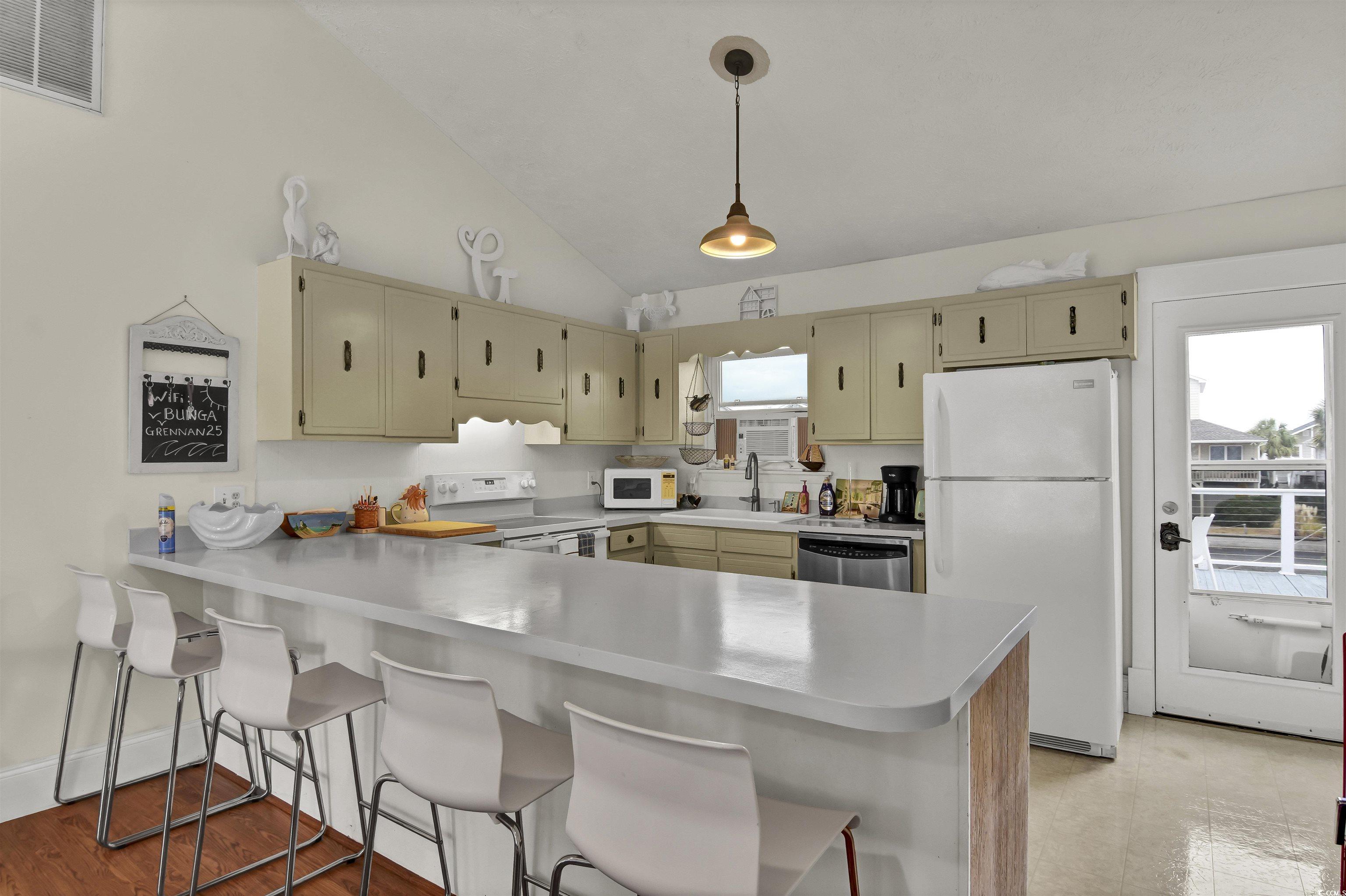 25 Newport St. Property Photo 8
