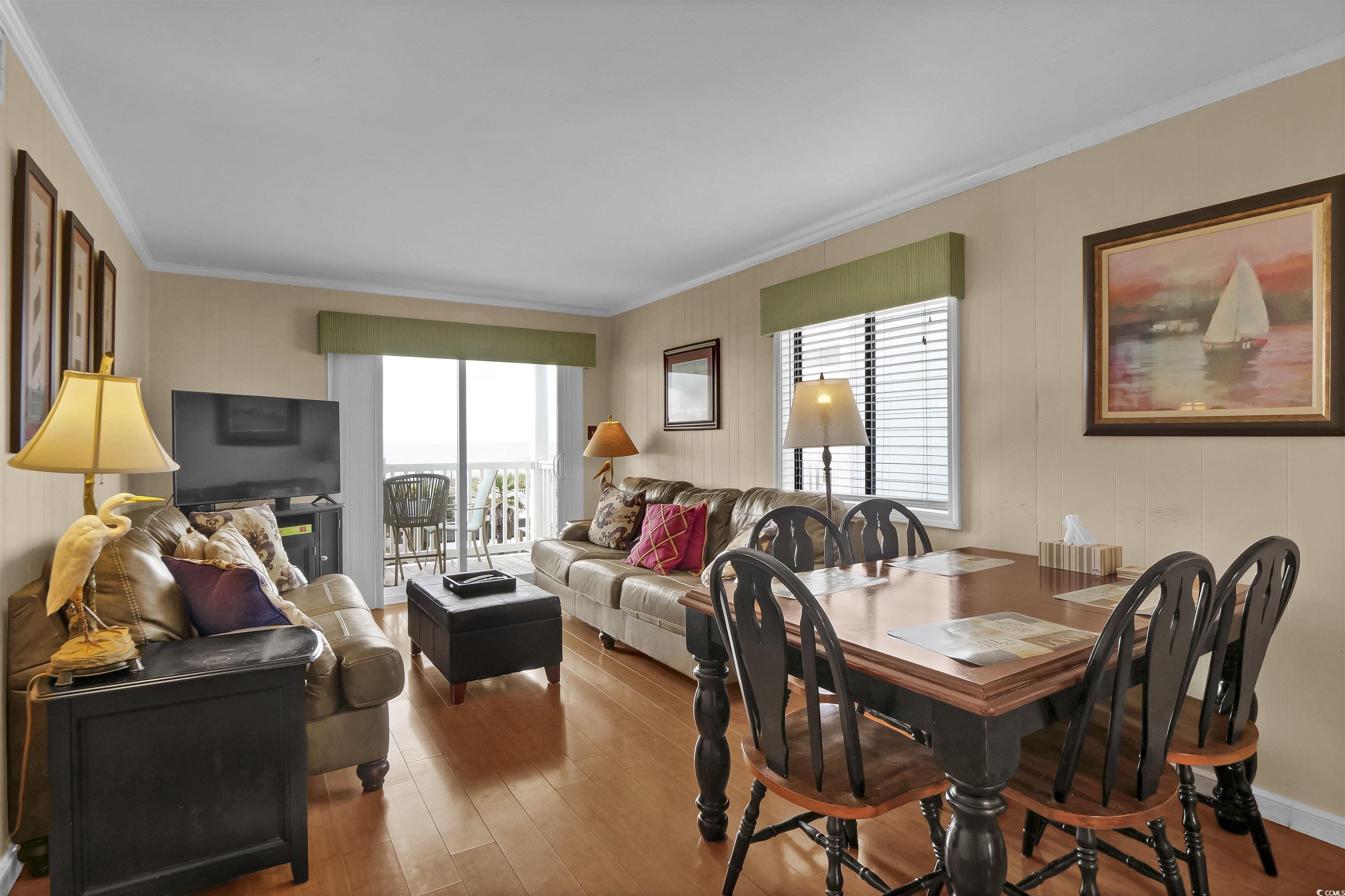101 W First St. Property Photo 10