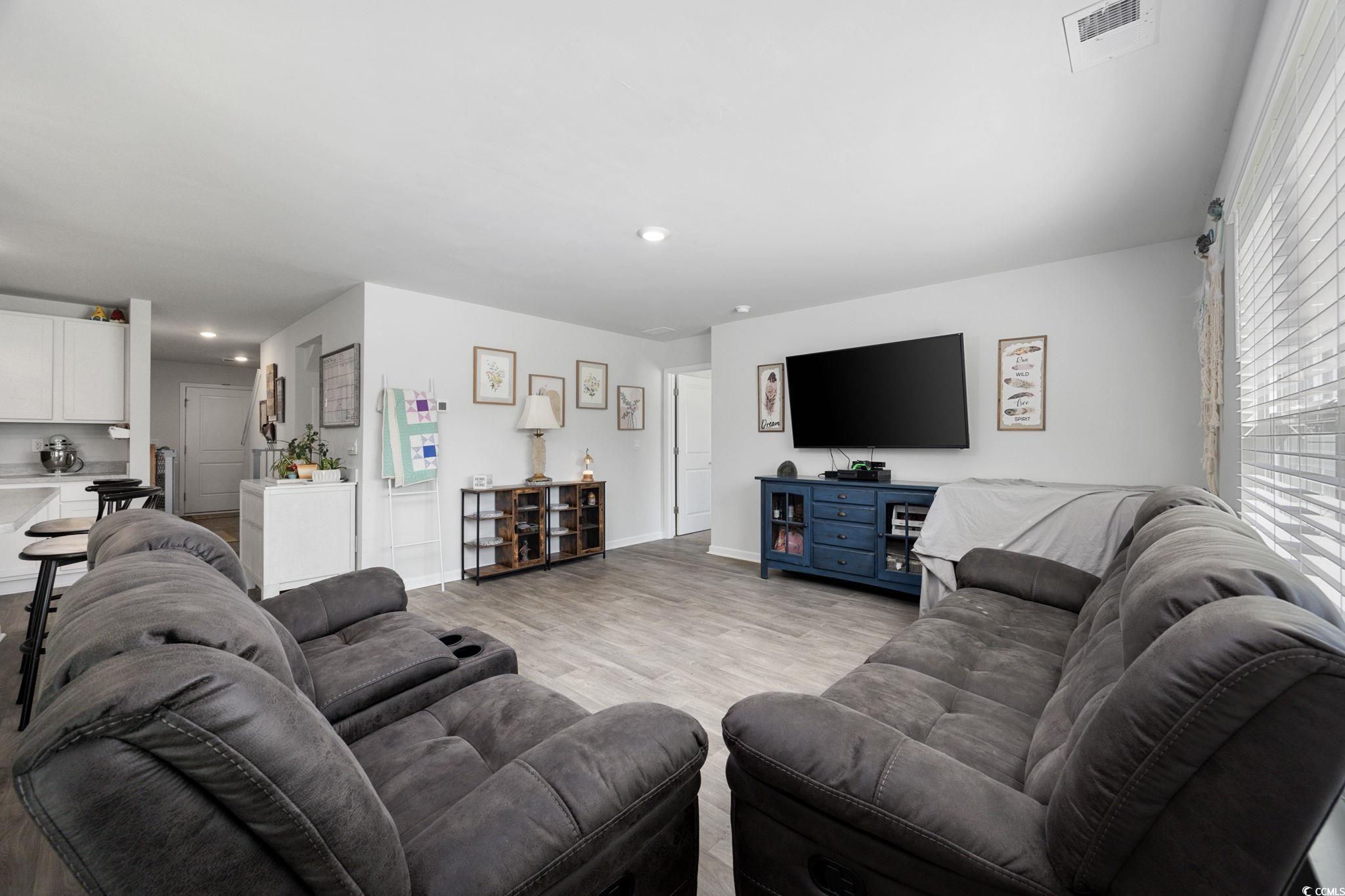 417 Spruce Pine Way Property Photo 3