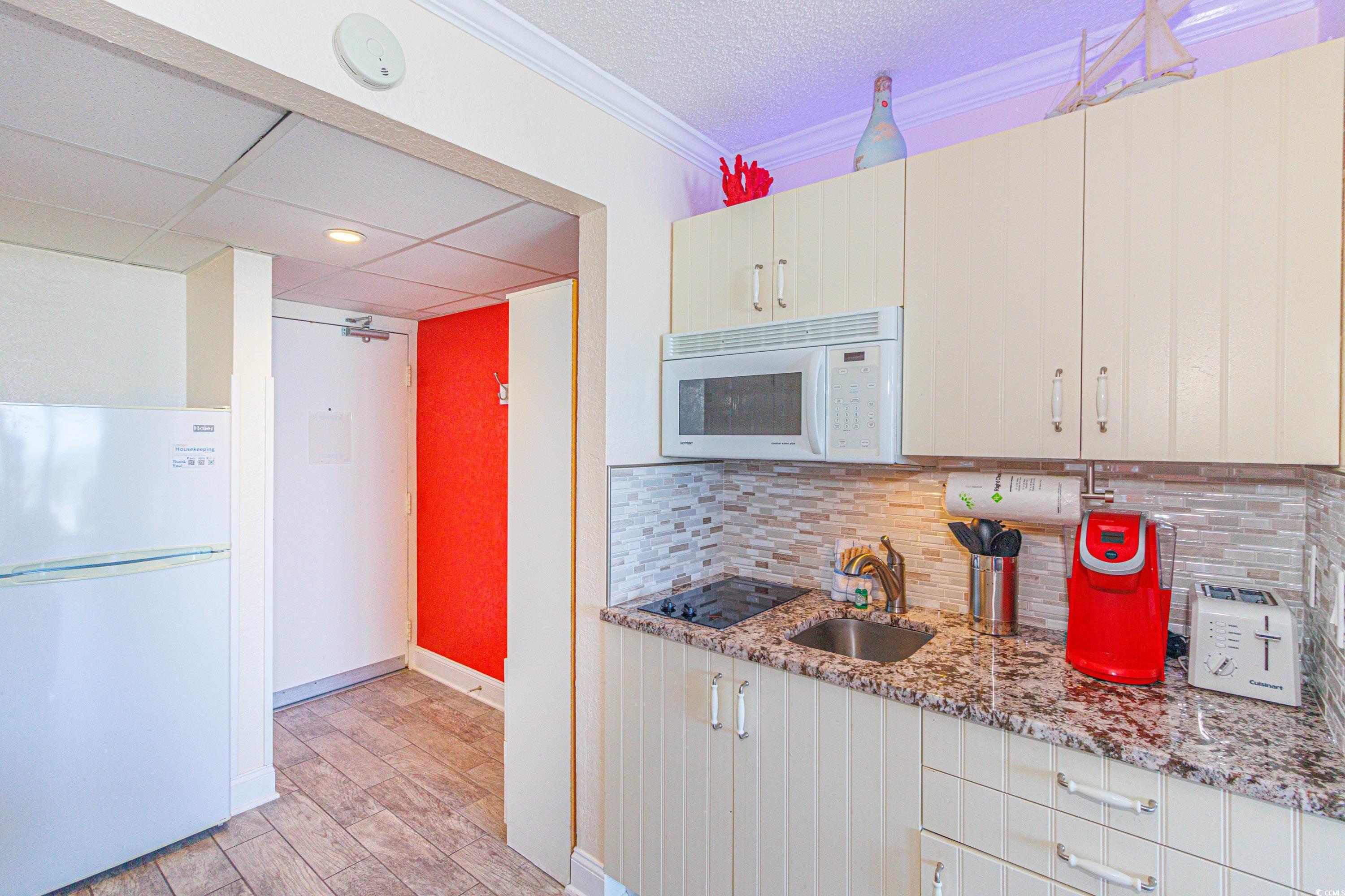 201 74th Ave. N Property Photo 16