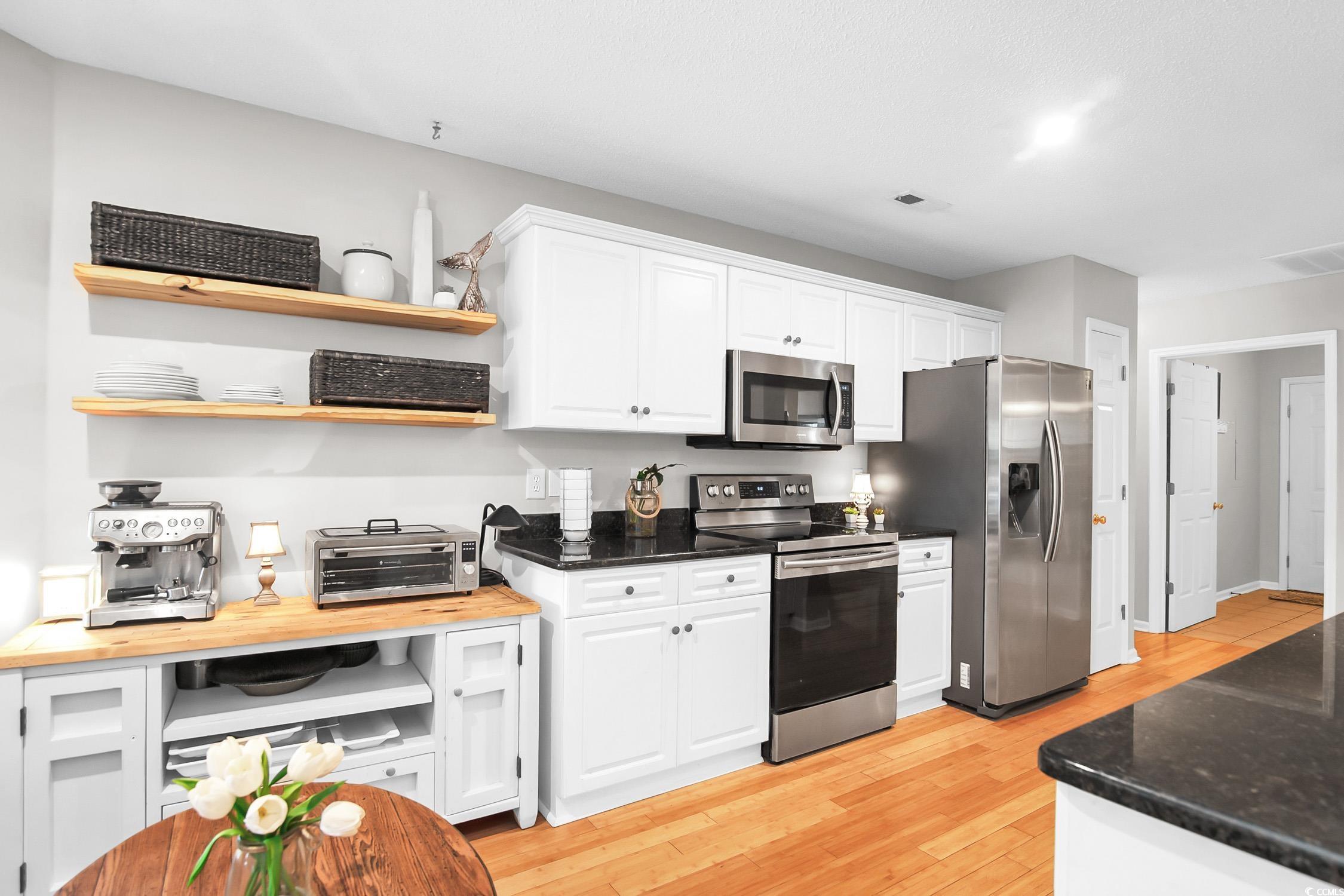 174 Edward Ave. Property Photo 12