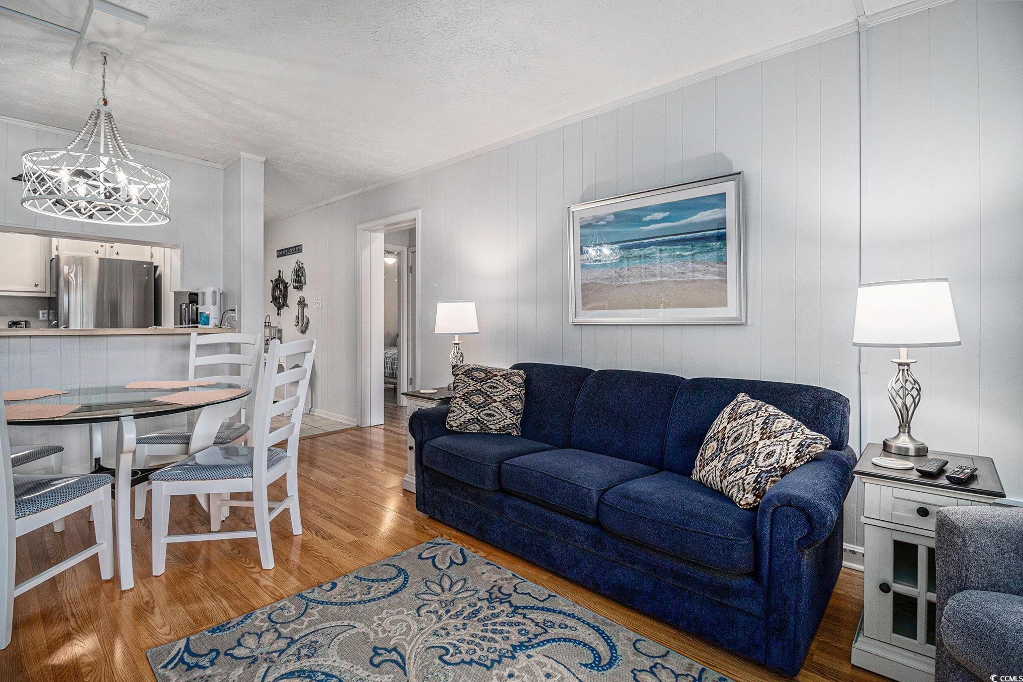 9501 Shore Dr. Property Photo 4