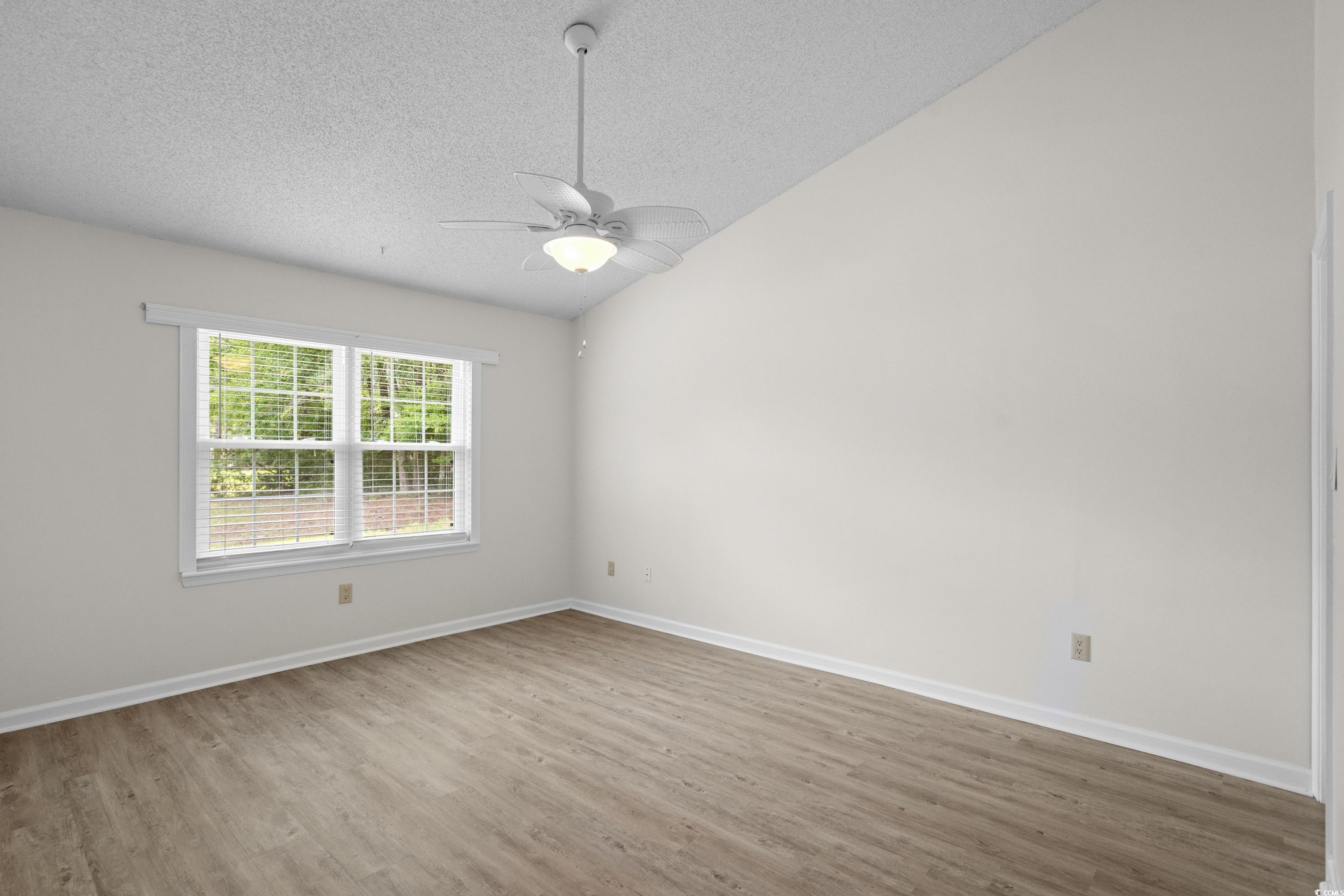 6576 Pebble Beach Crescent Property Photo 7