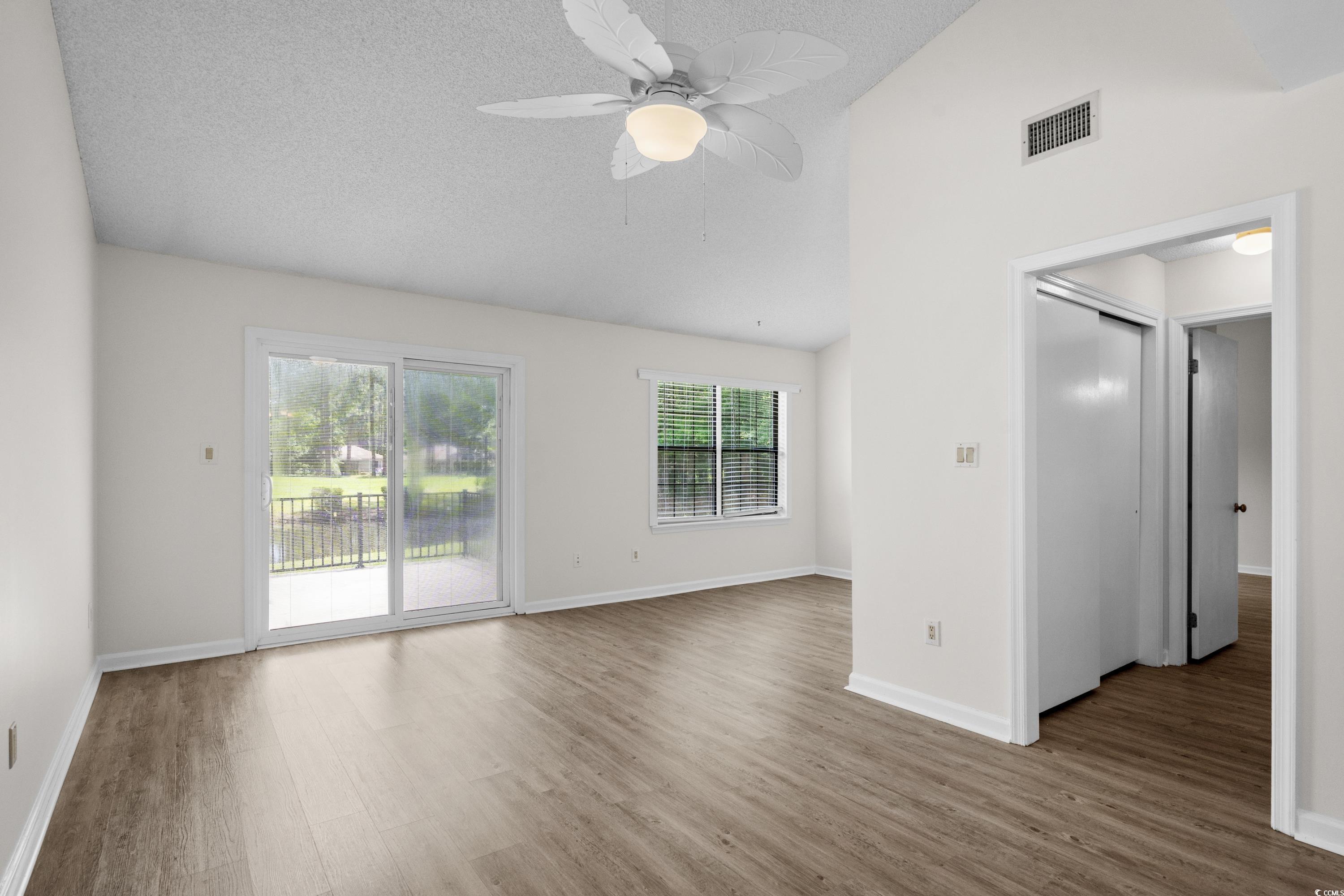 6576 Pebble Beach Crescent Property Photo 10