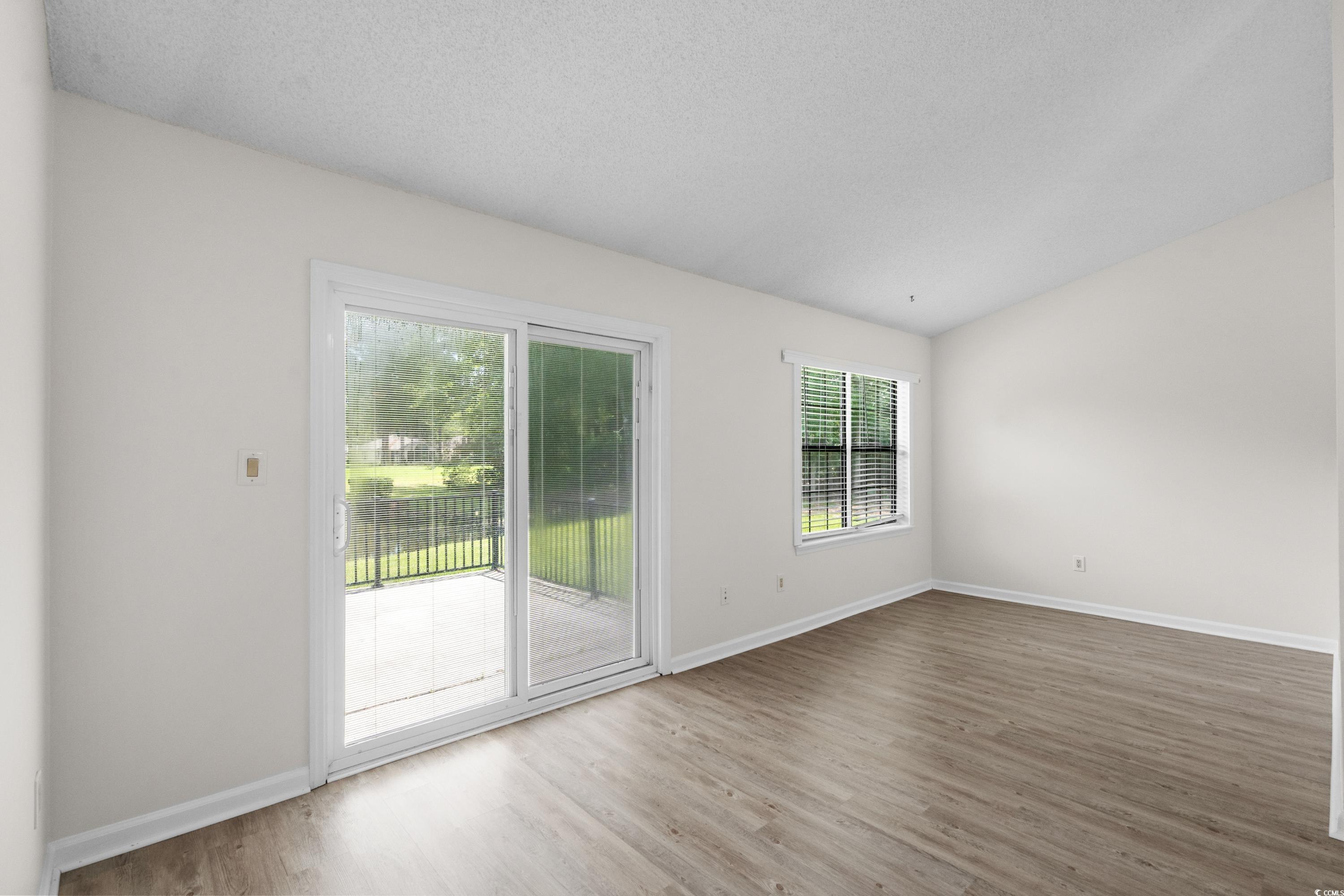 6576 Pebble Beach Crescent Property Photo 11